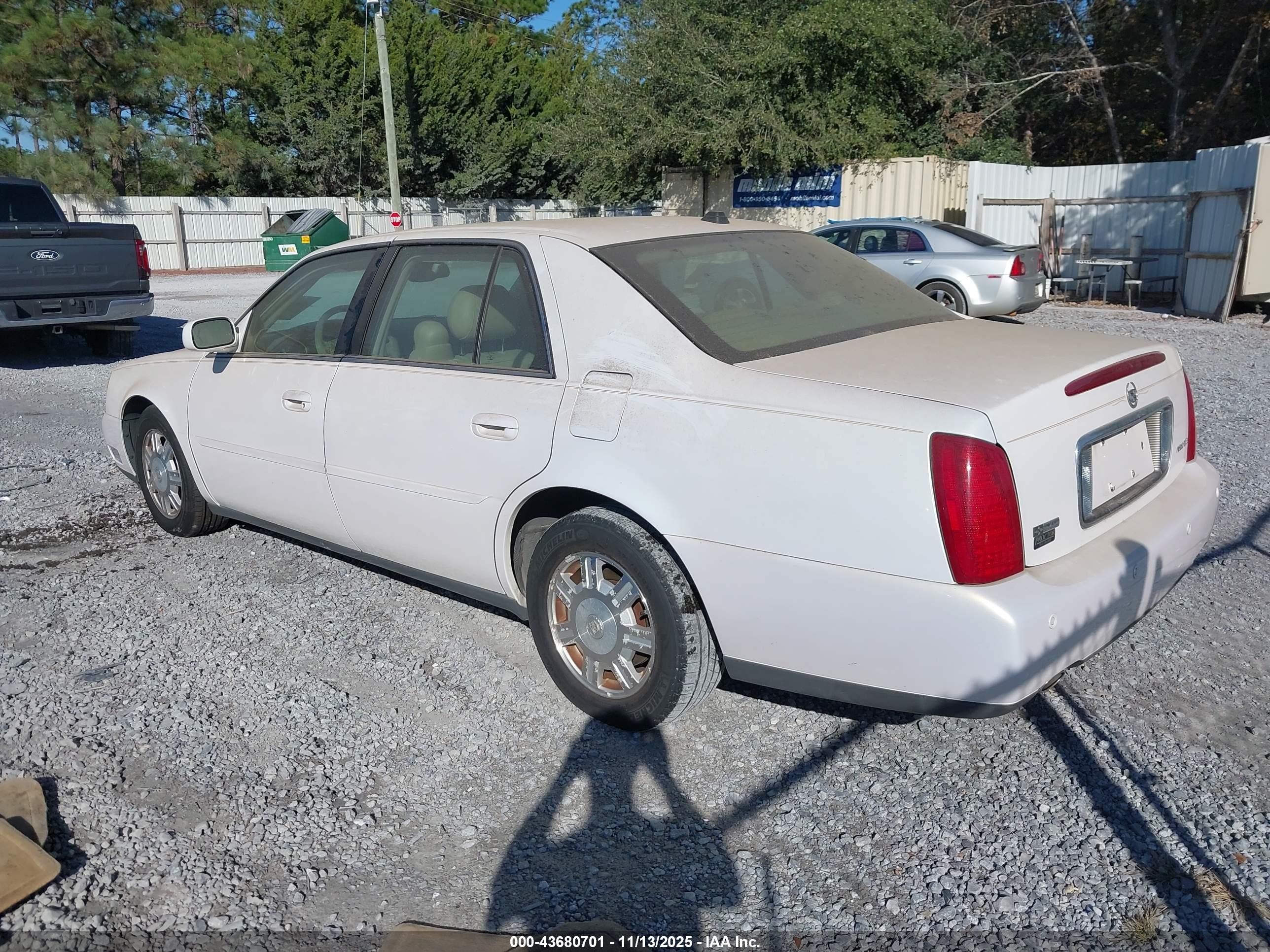 2004 Cadillac Deville Standard Белый vin: 1G6KD54Y94U219566