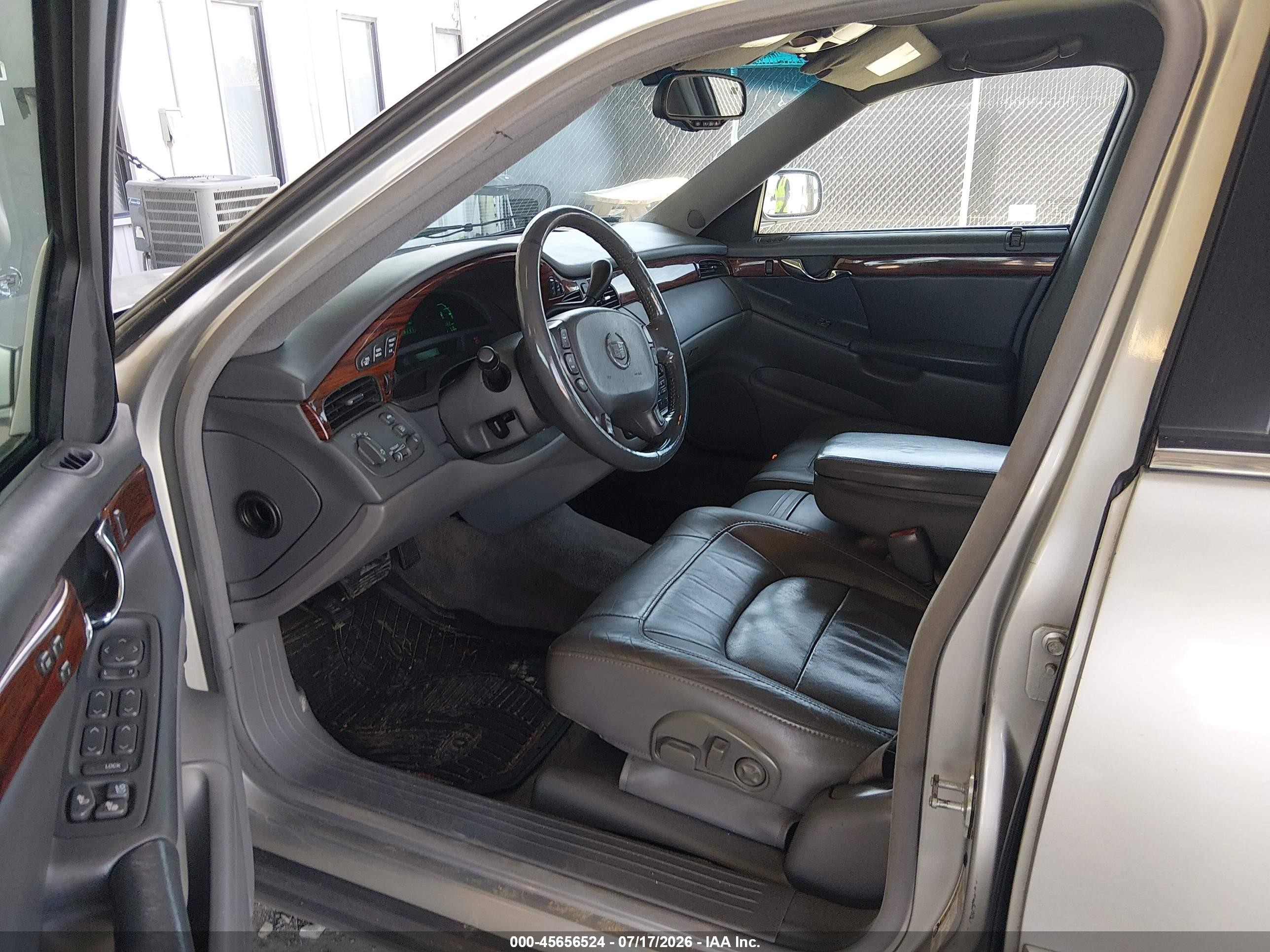 2004 Cadillac Deville Standard Silver vin: 1G6KD54Y94U223794