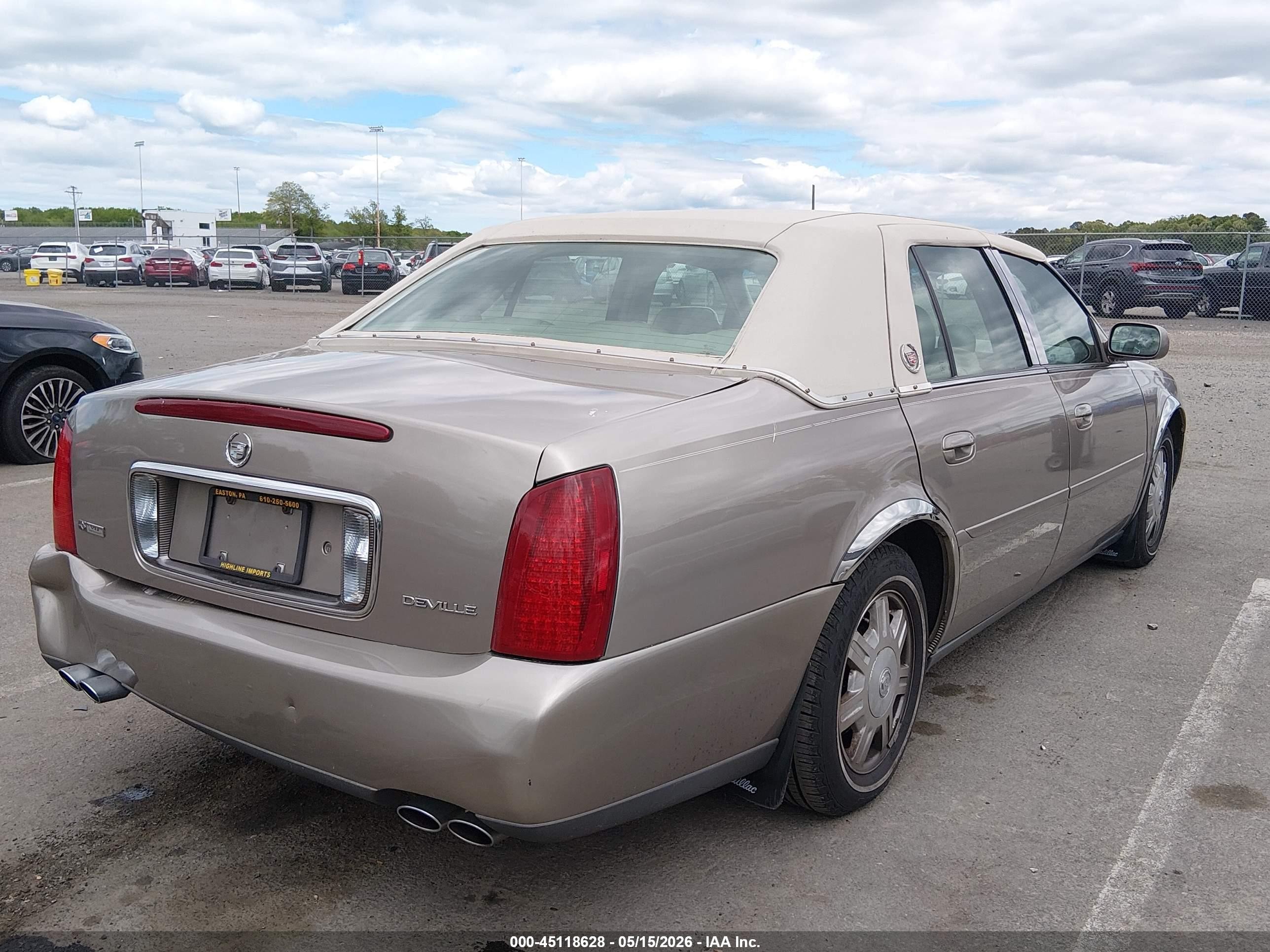2004 Cadillac Deville Standard Tan vin: 1G6KD54YX4U131285