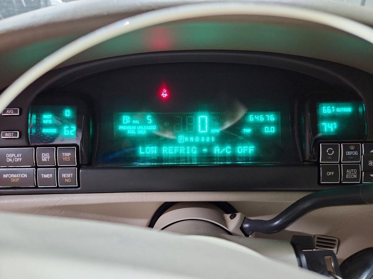 1998 Cadillac Deville Желто-коричневый vin: 1G6KD54YXWU770396