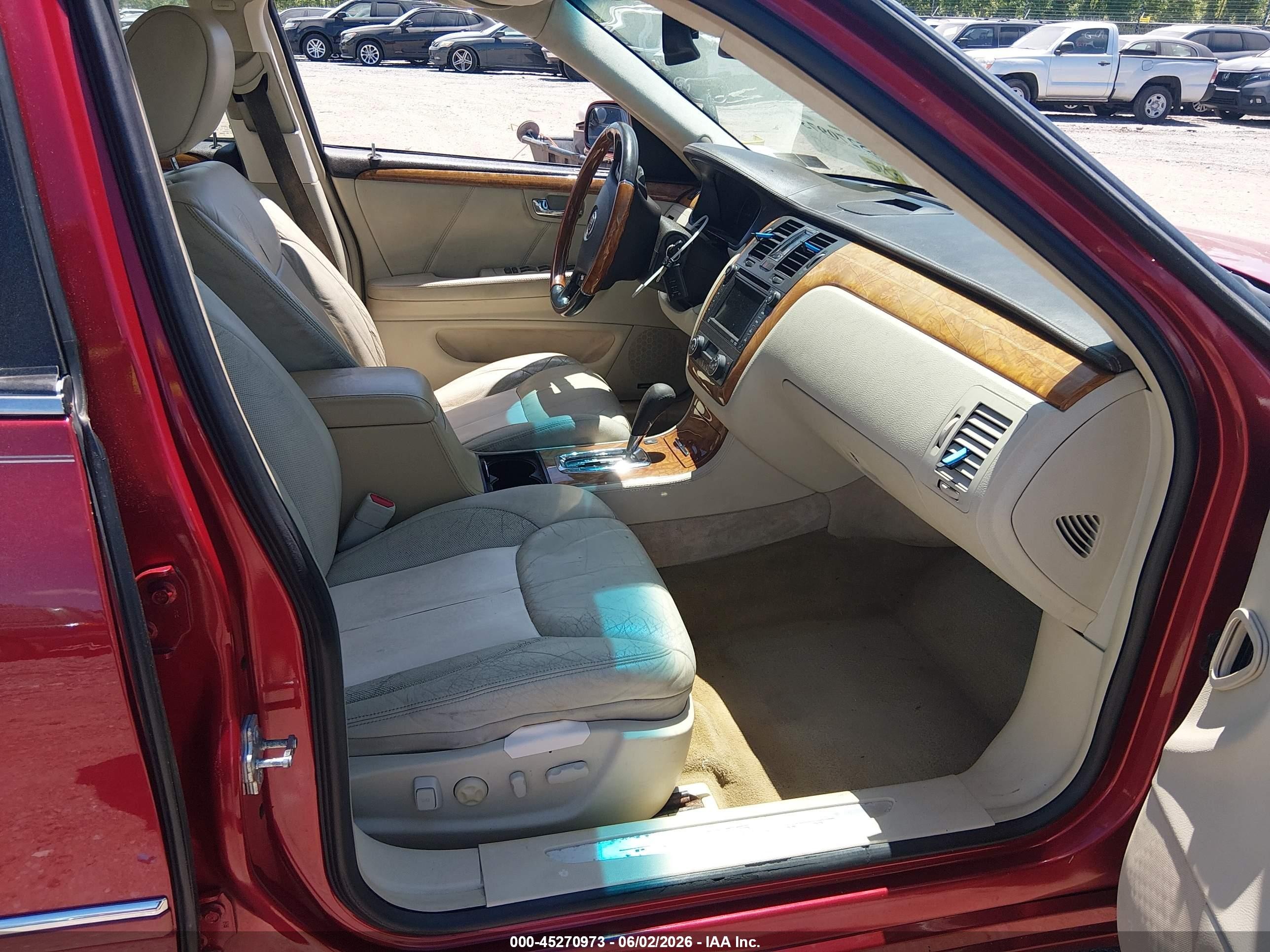 2009 Cadillac Dts 1se Red vin: 1G6KD57909U143716
