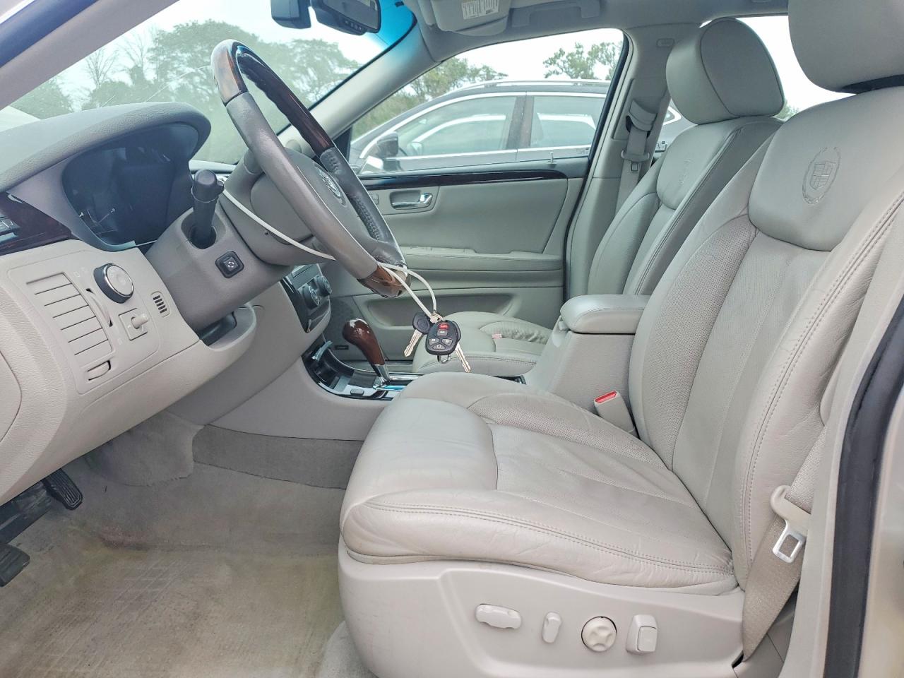 2007 Cadillac Dts Серебряный vin: 1G6KD57927U233186