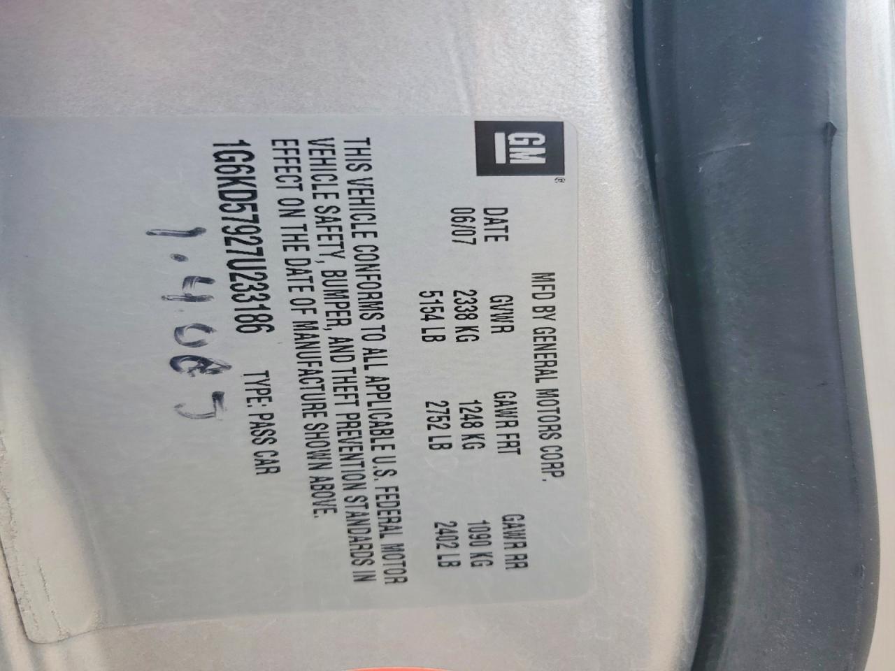 2007 Cadillac Dts Серебряный vin: 1G6KD57927U233186