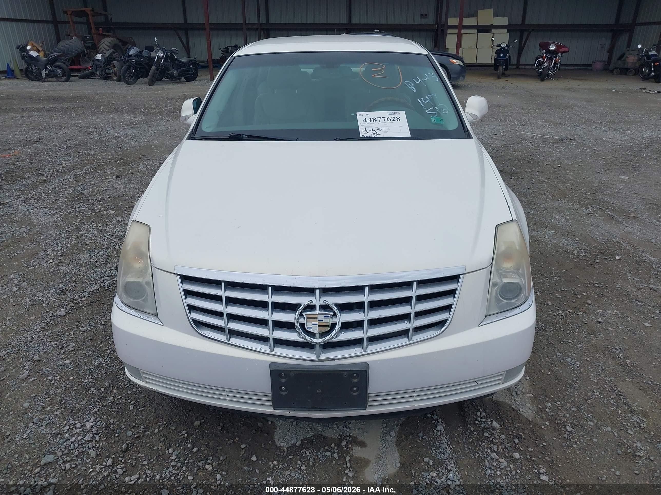 2006 Cadillac Dts Standard Белый vin: 1G6KD57Y06U147512