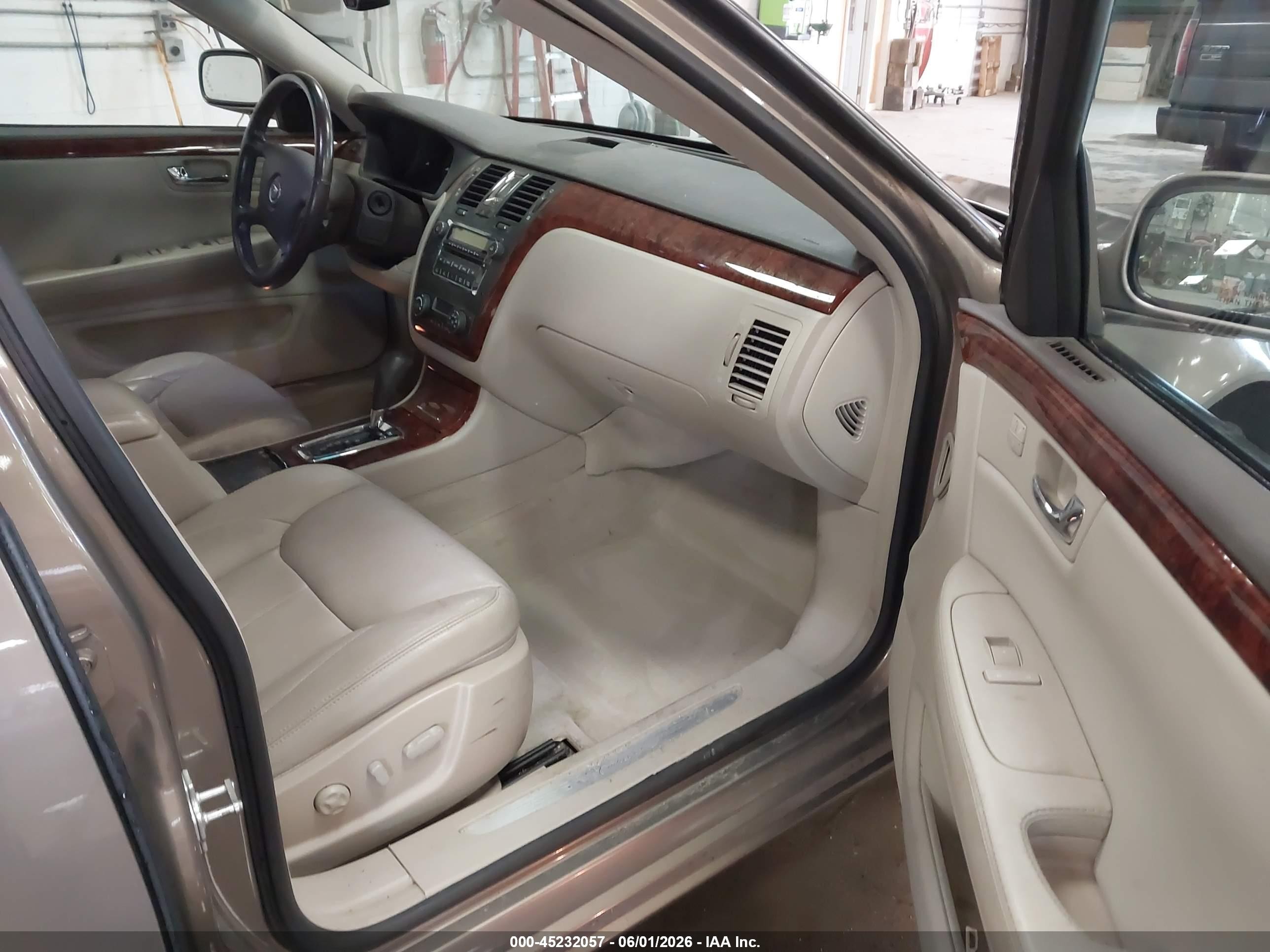 2007 Cadillac Dts Luxury I Gold vin: 1G6KD57Y07U192242