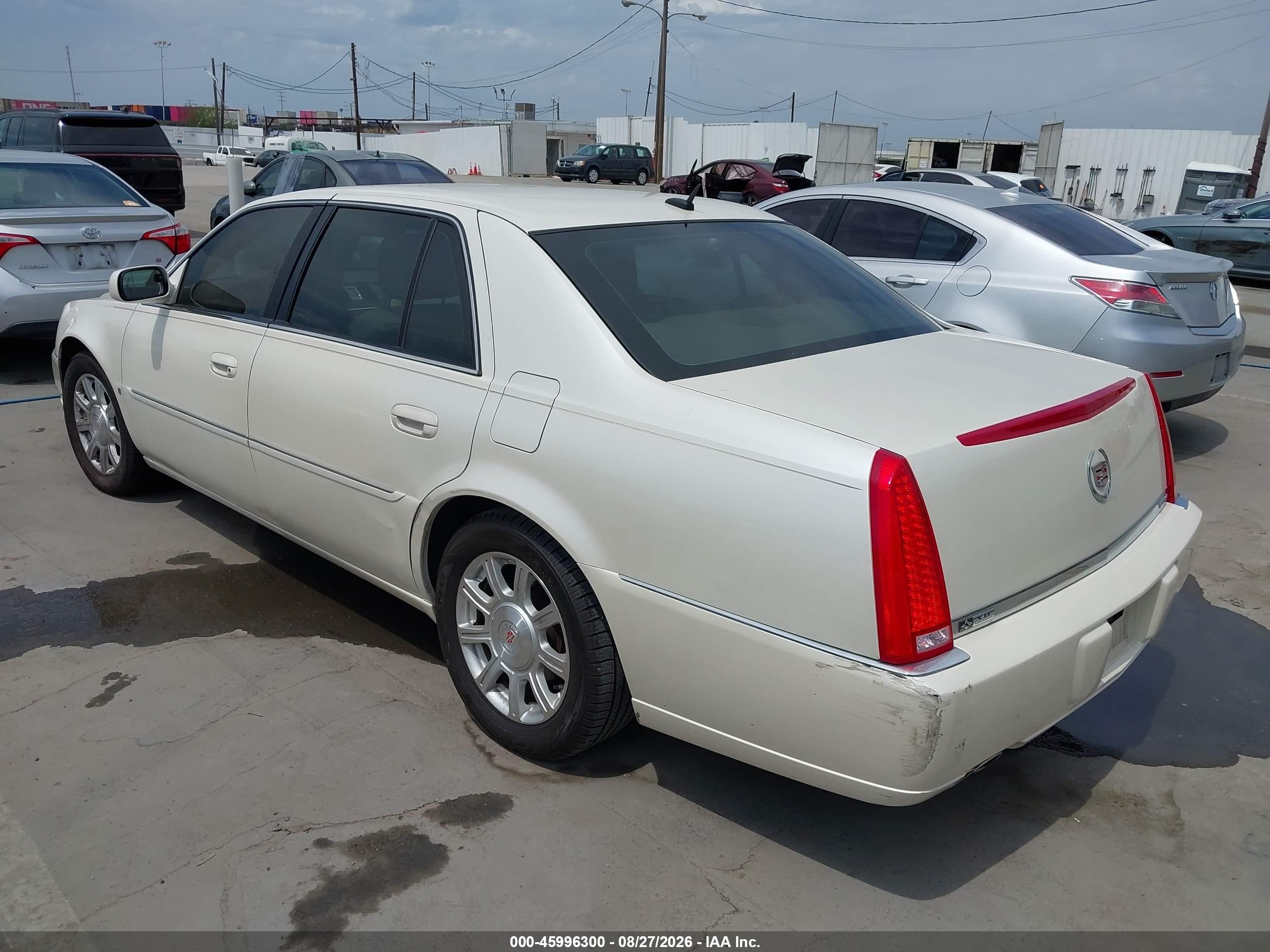 2008 Cadillac Dts 1sa Белый vin: 1G6KD57Y08U100516