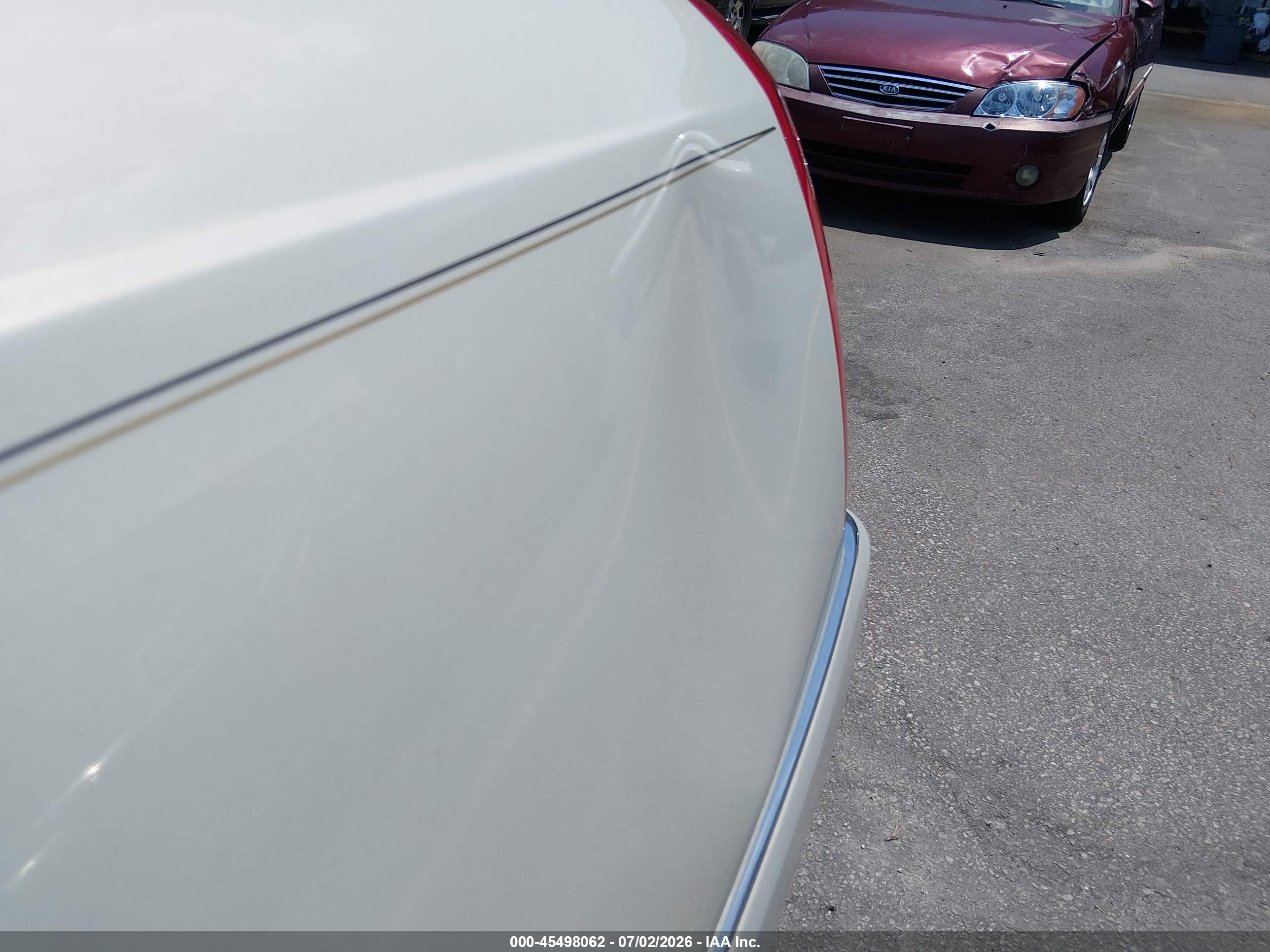 2008 Cadillac Dts 1sc White vin: 1G6KD57Y08U112343