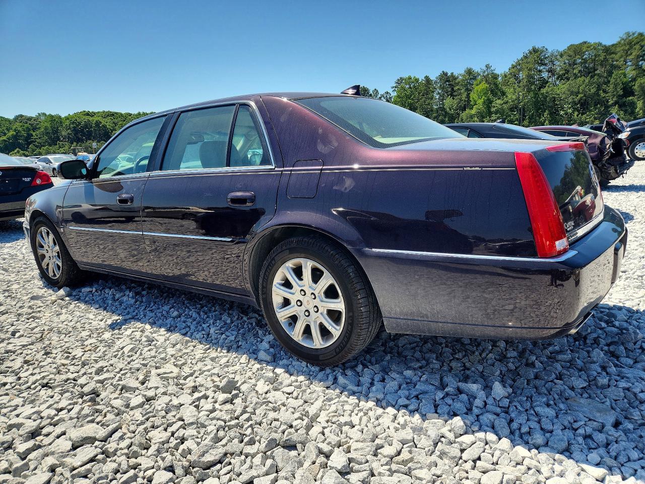 2009 Cadillac Dts Burgundy vin: 1G6KD57Y09U109847