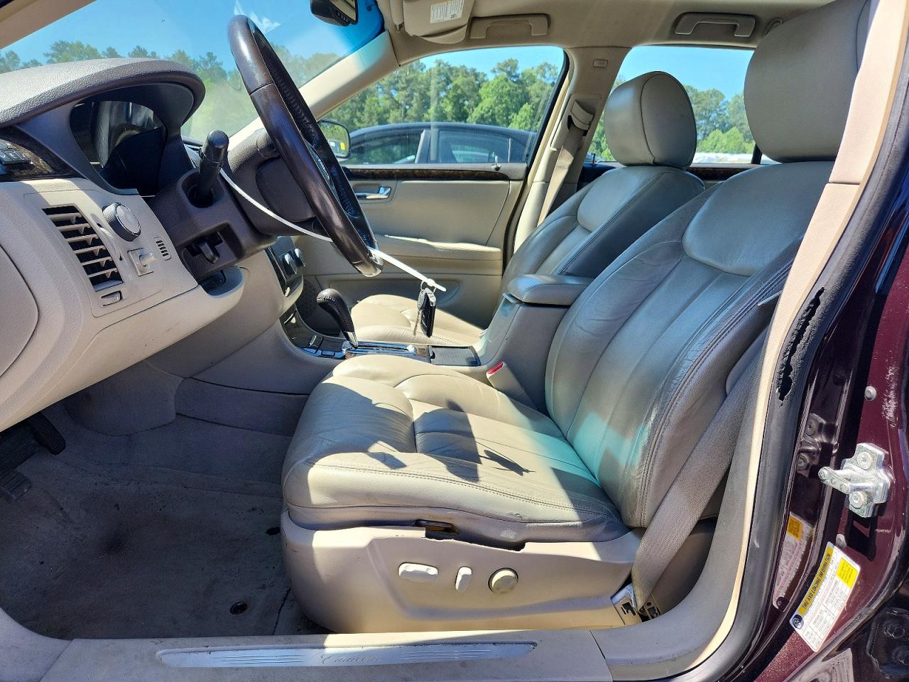 2009 Cadillac Dts Burgundy vin: 1G6KD57Y09U109847