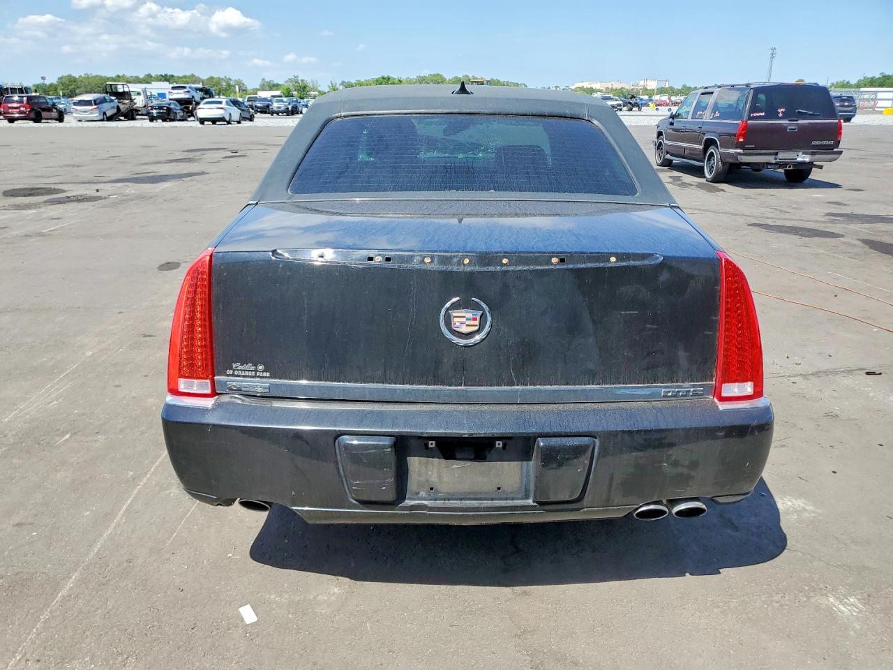2009 Cadillac Dts Черный vin: 1G6KD57Y19U101871