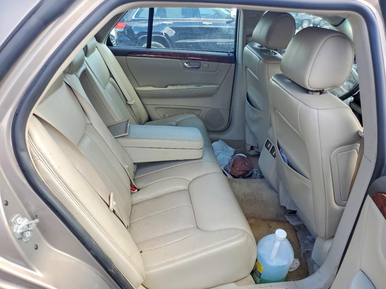 2007 Cadillac Dts Tan vin: 1G6KD57Y27U107319