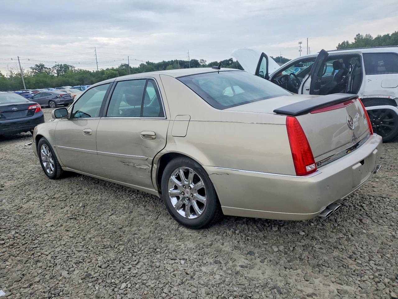 2008 Cadillac Dts Gold vin: 1G6KD57Y28U189554