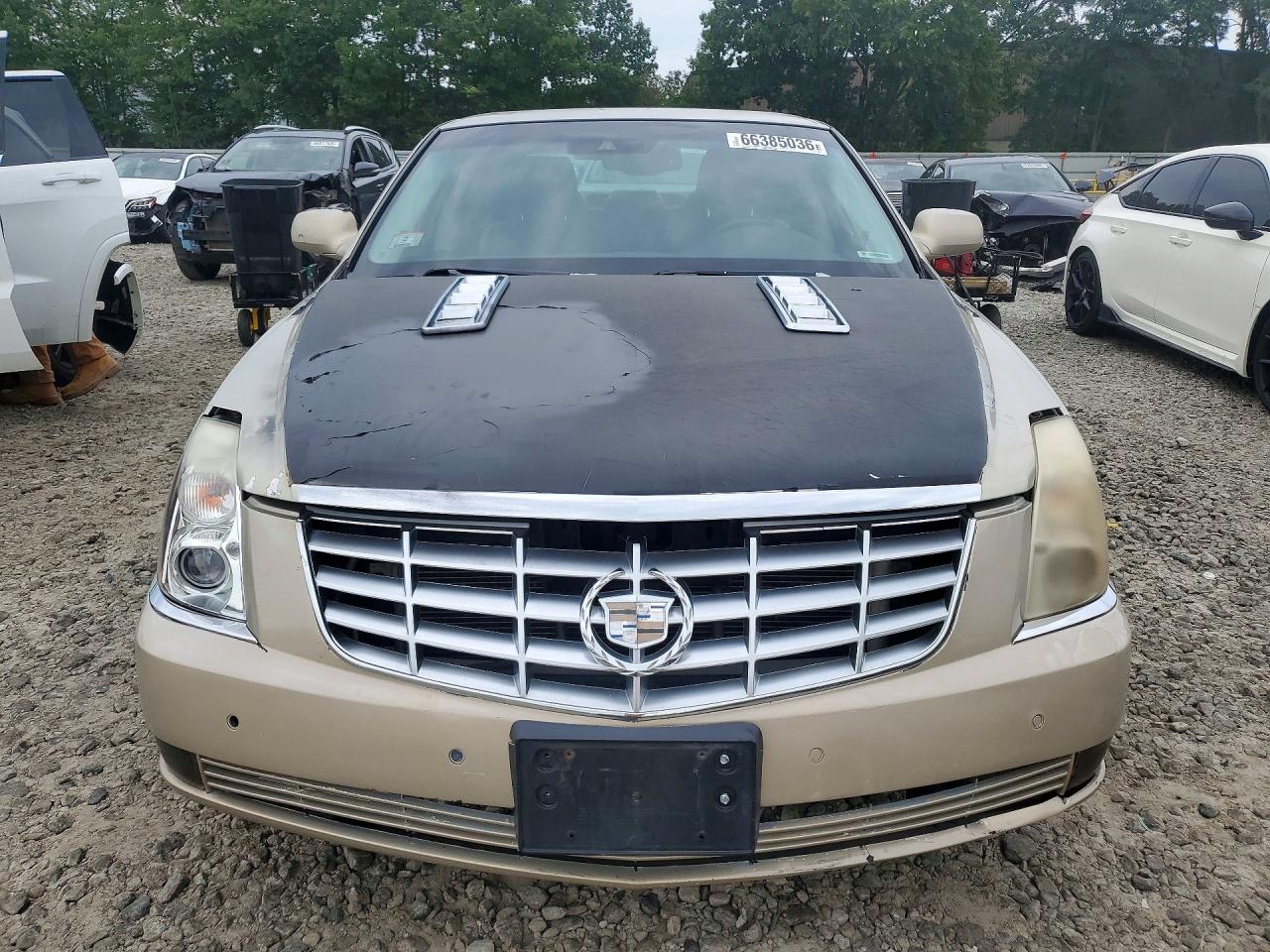 2008 Cadillac Dts Gold vin: 1G6KD57Y28U189554