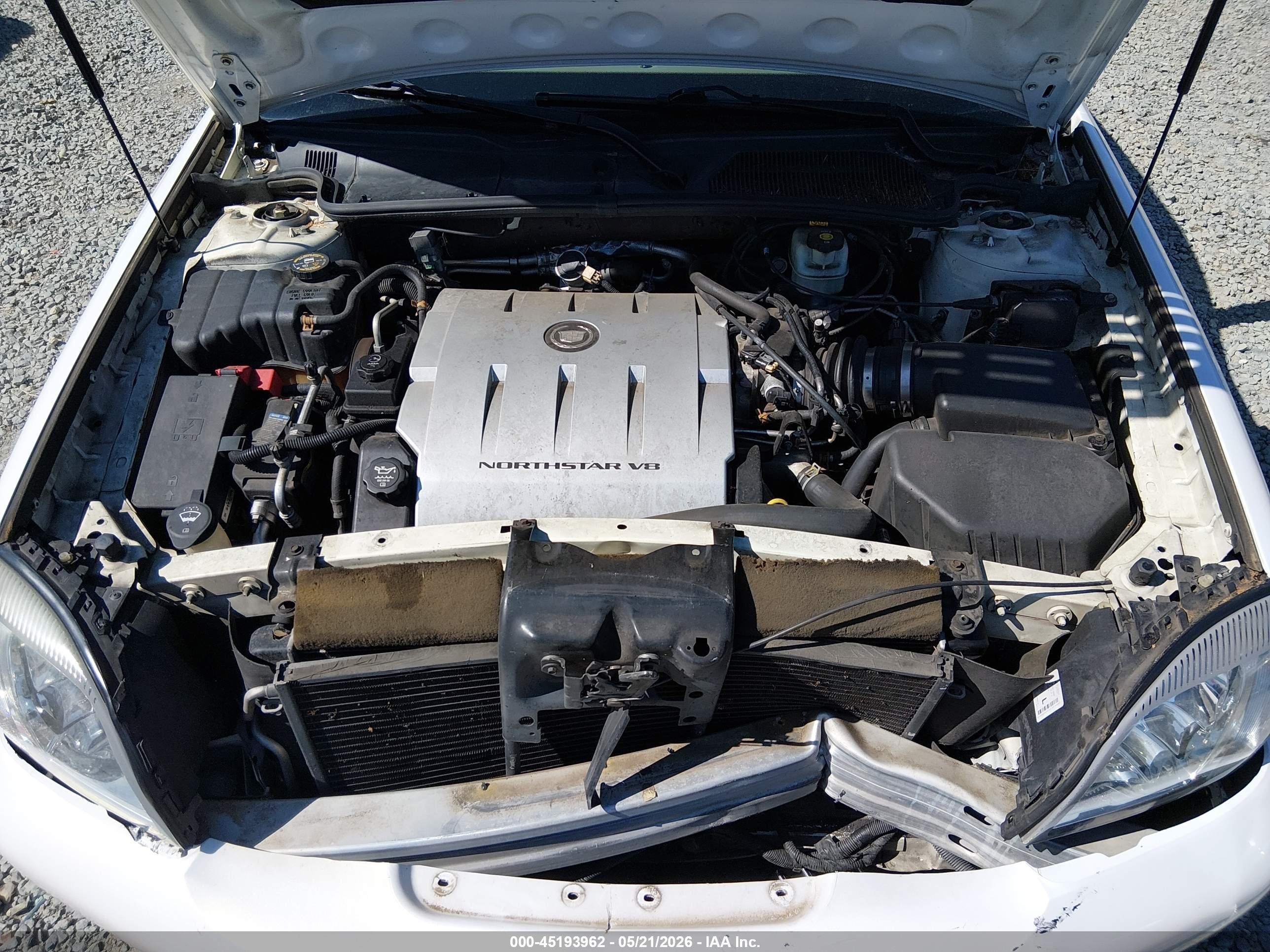 2004 Cadillac Deville Standard White vin: 1G6KD57Y34U255541