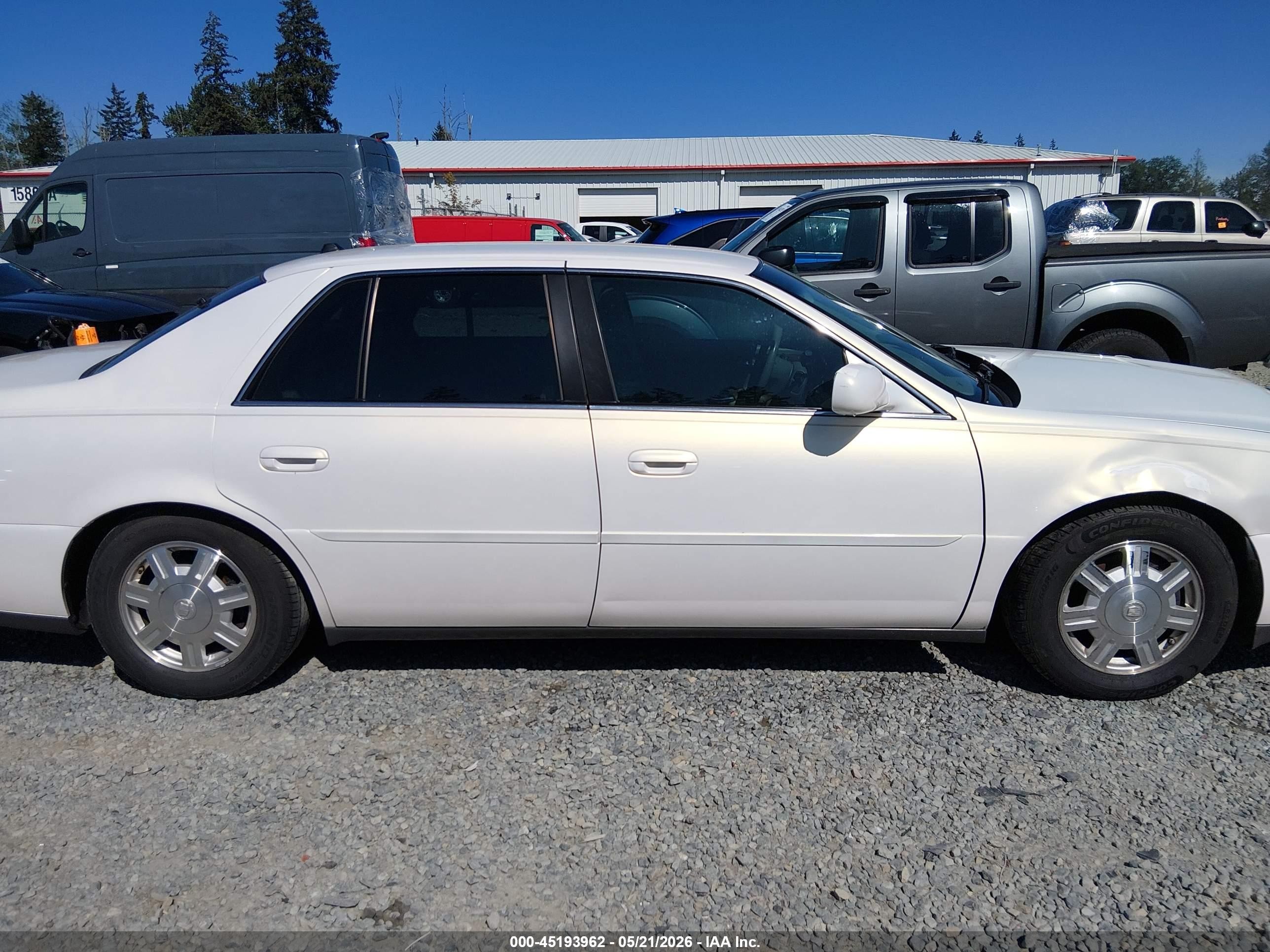 2004 Cadillac Deville Standard White vin: 1G6KD57Y34U255541