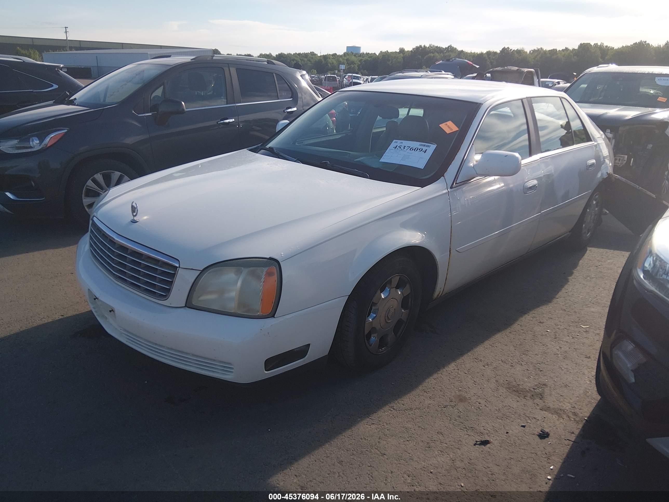 2005 Cadillac Deville   White vin: 1G6KD57Y35U100005
