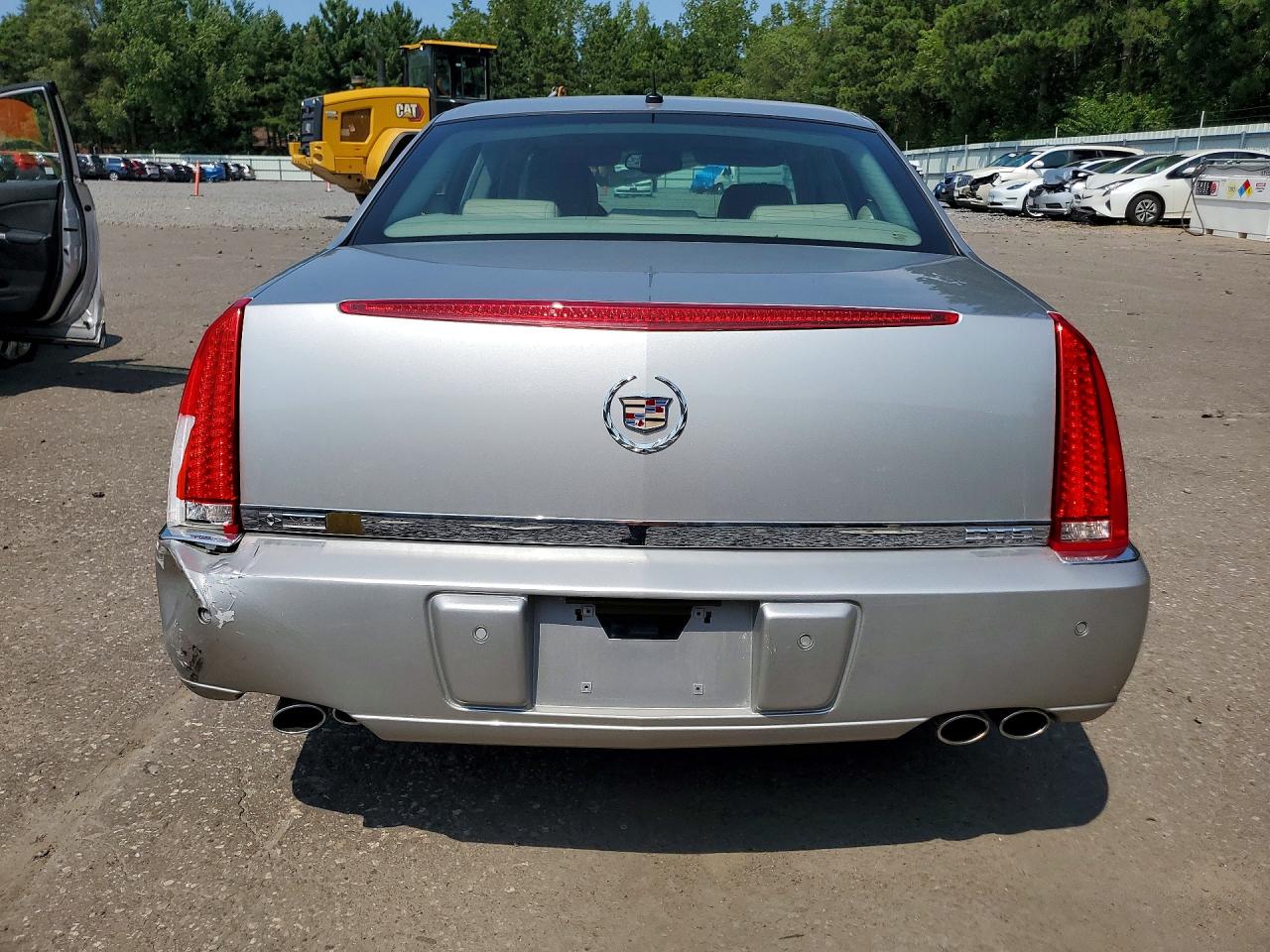 2006 Cadi Dts Silver vin: 1G6KD57Y36U233218