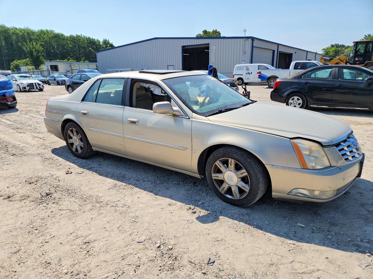 2007 Cadillac Dts Beige vin: 1G6KD57Y37U182885