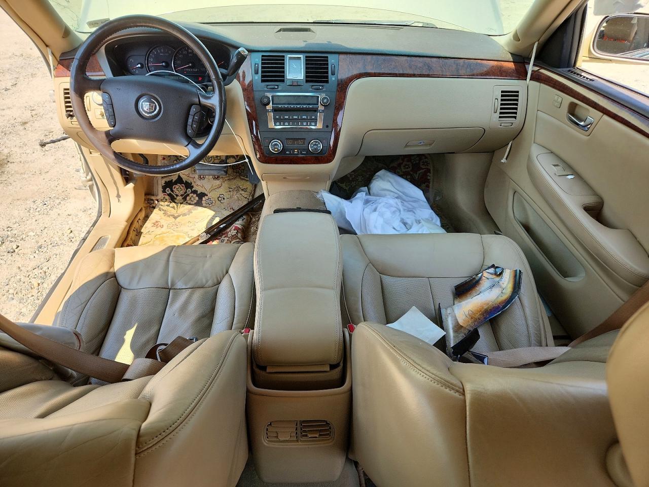 2007 Cadillac Dts Beige vin: 1G6KD57Y37U182885