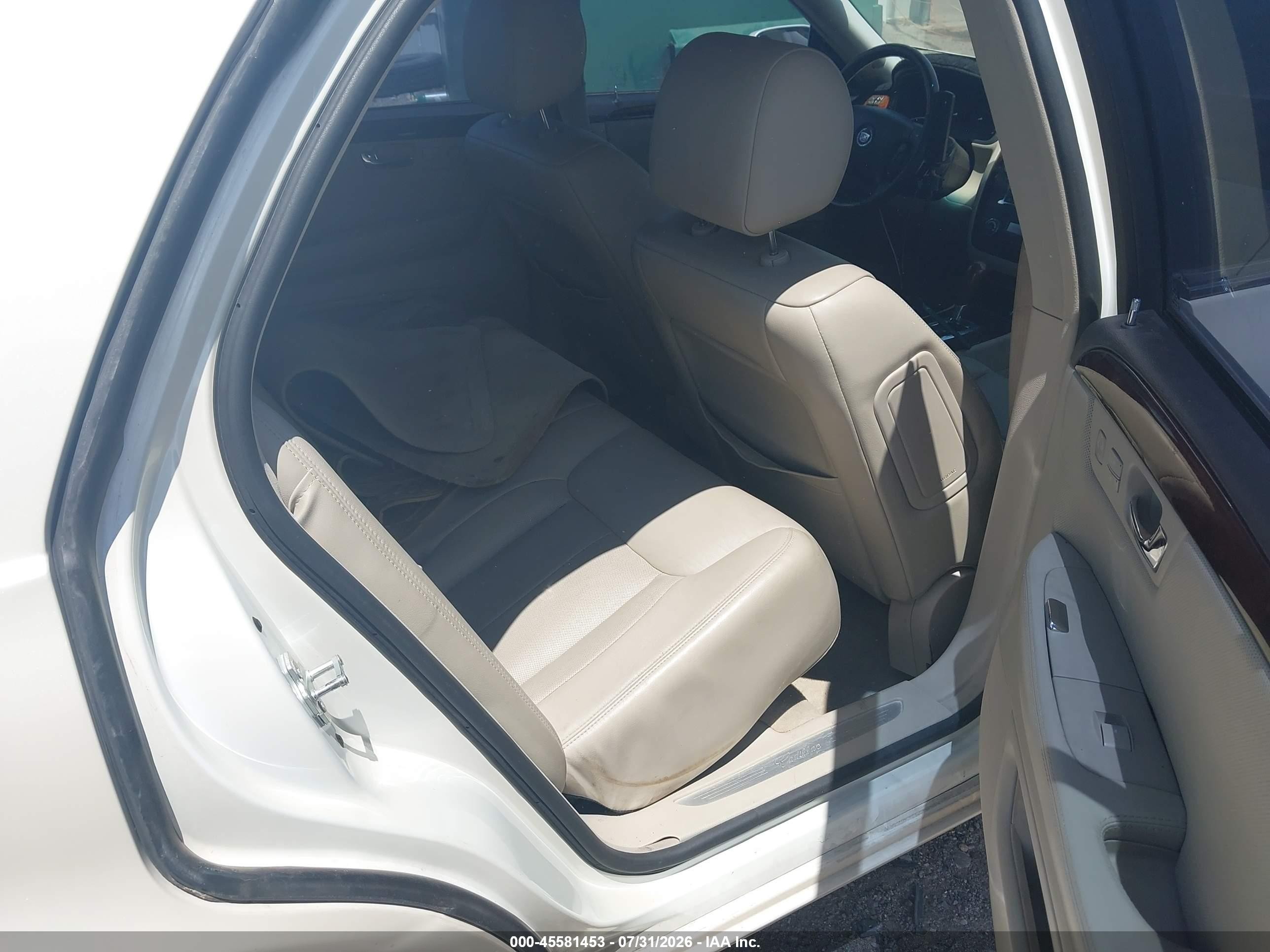 2007 Cadillac Dts Luxury Ii Белый vin: 1G6KD57Y37U210703