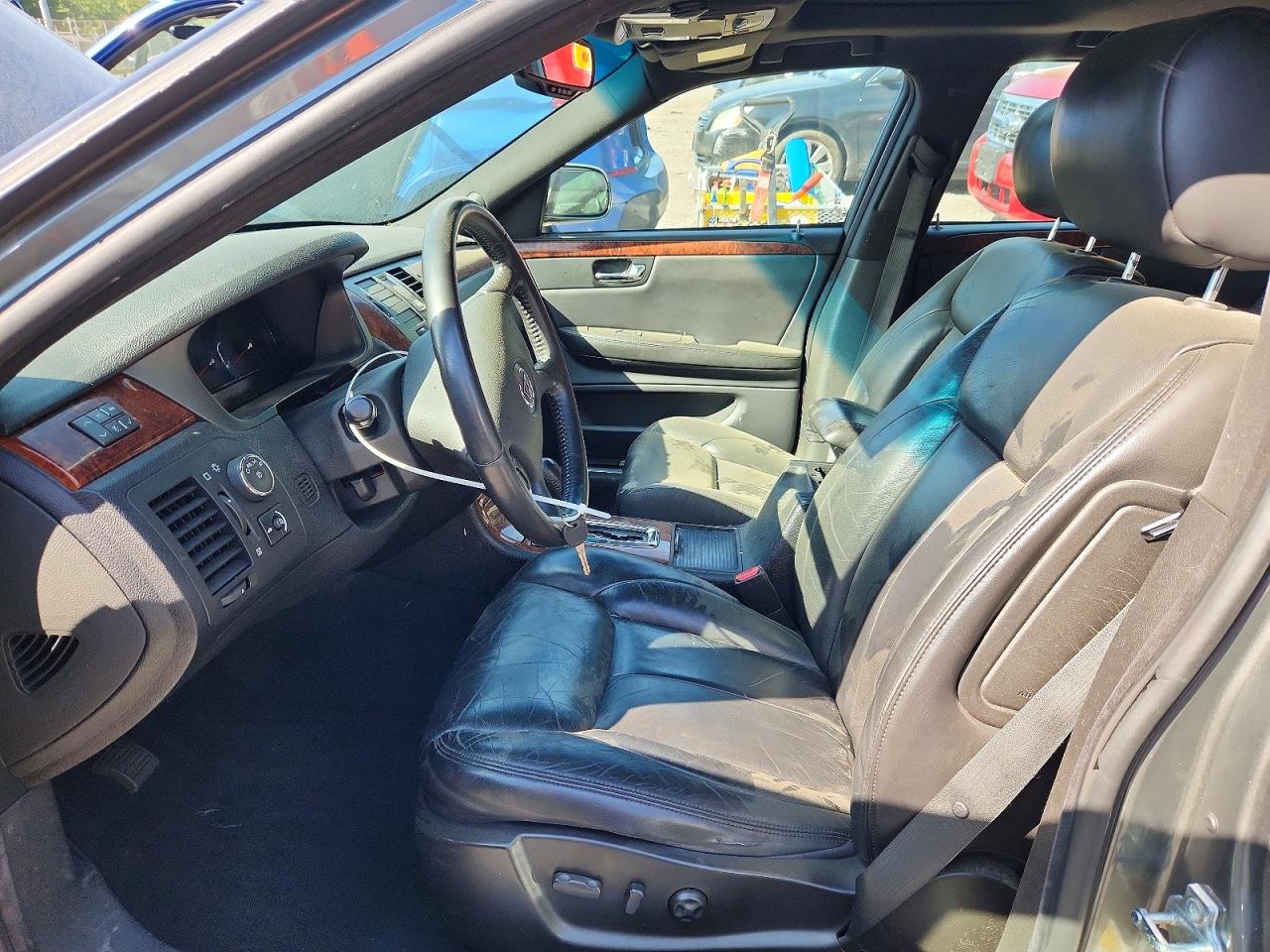 2007 Cadillac Dts Gray vin: 1G6KD57Y37U222365