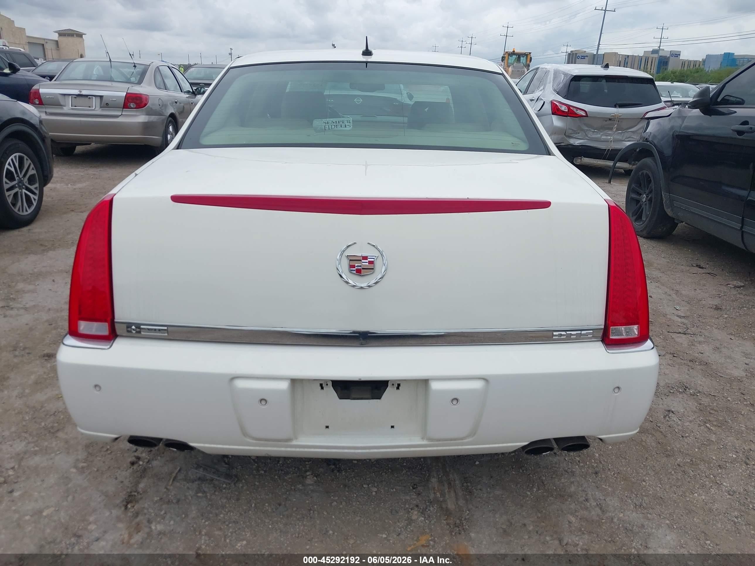2006 Cadillac Dts Standard White vin: 1G6KD57Y46U107563