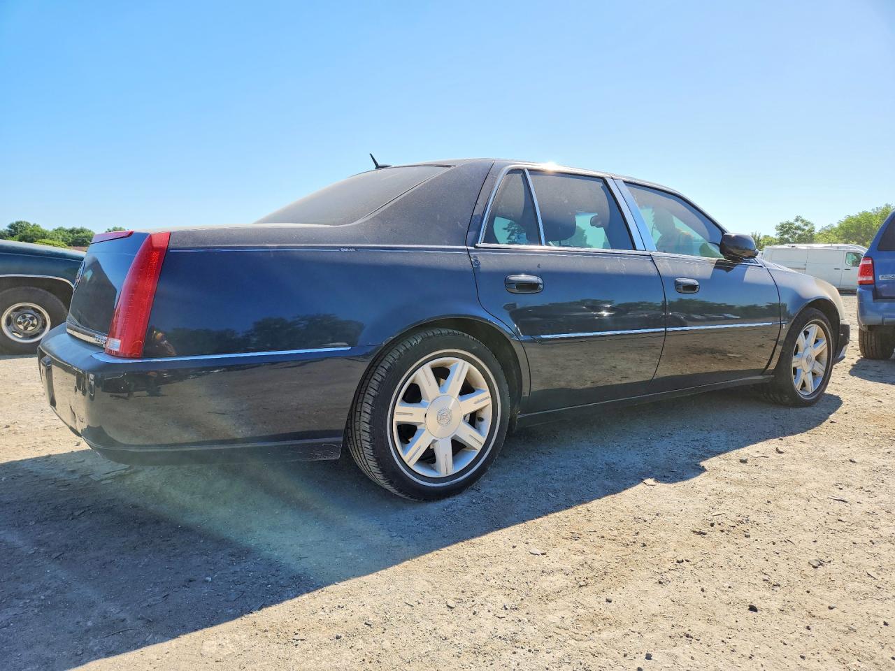 2006 Cadillac Dts Blue vin: 1G6KD57Y46U217075