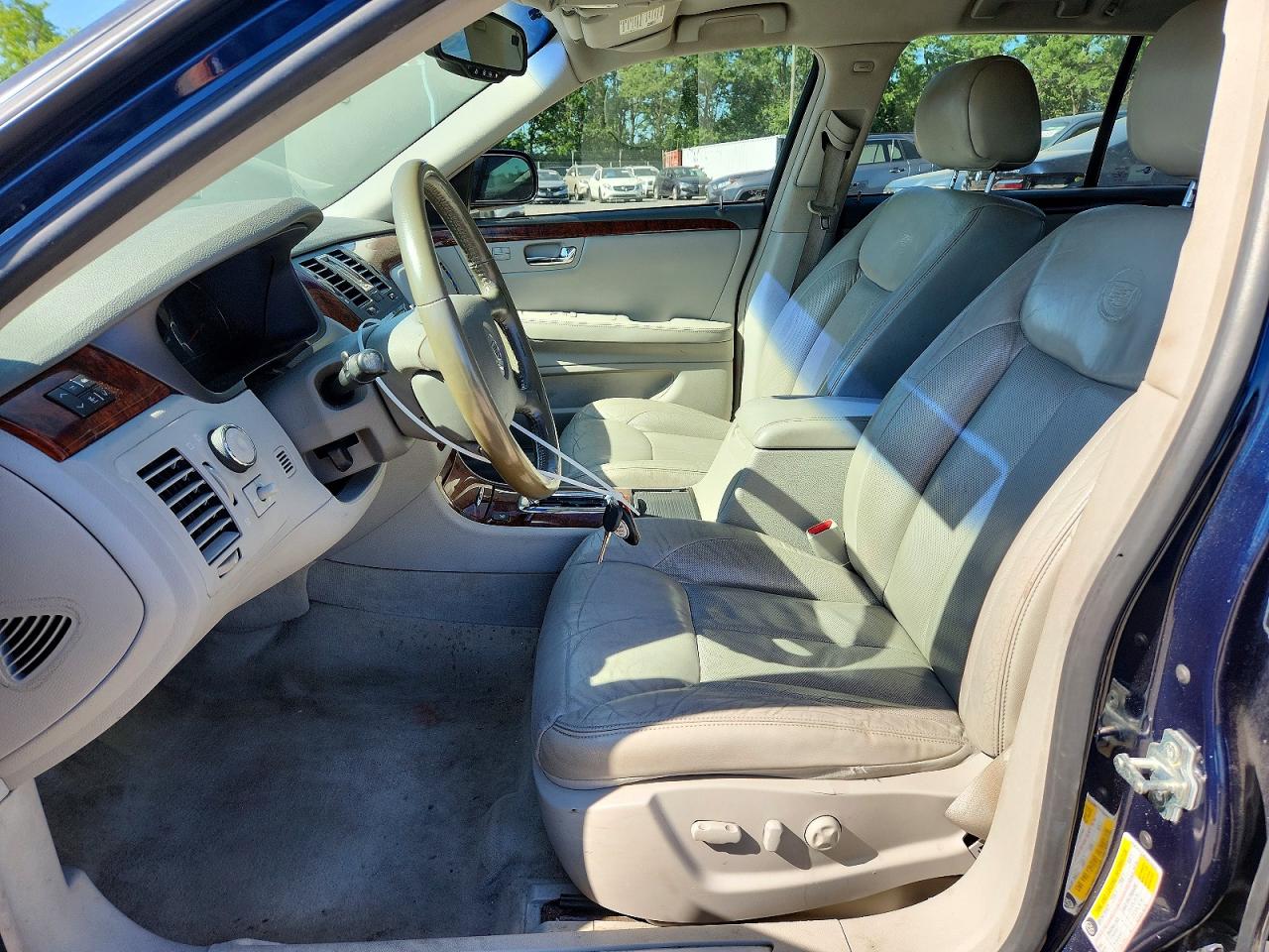 2006 Cadillac Dts Blue vin: 1G6KD57Y46U217075