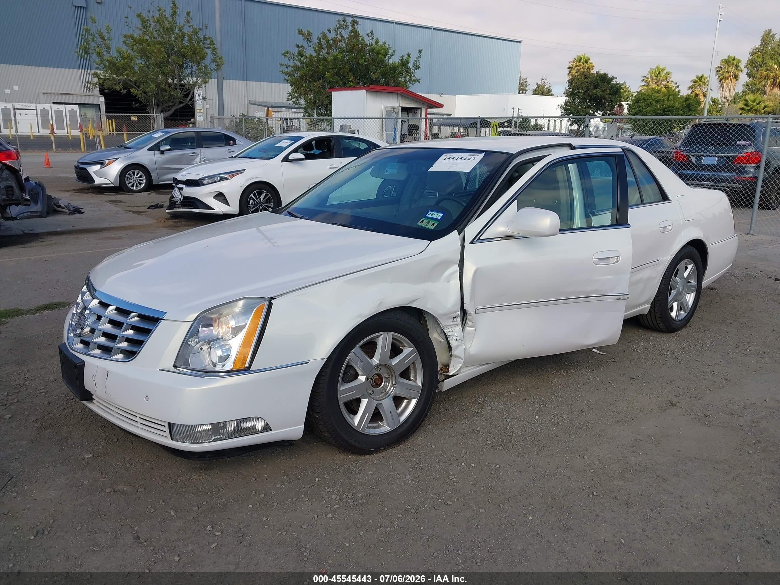 2007 Cadillac Dts Luxury I White vin: 1G6KD57Y47U155937