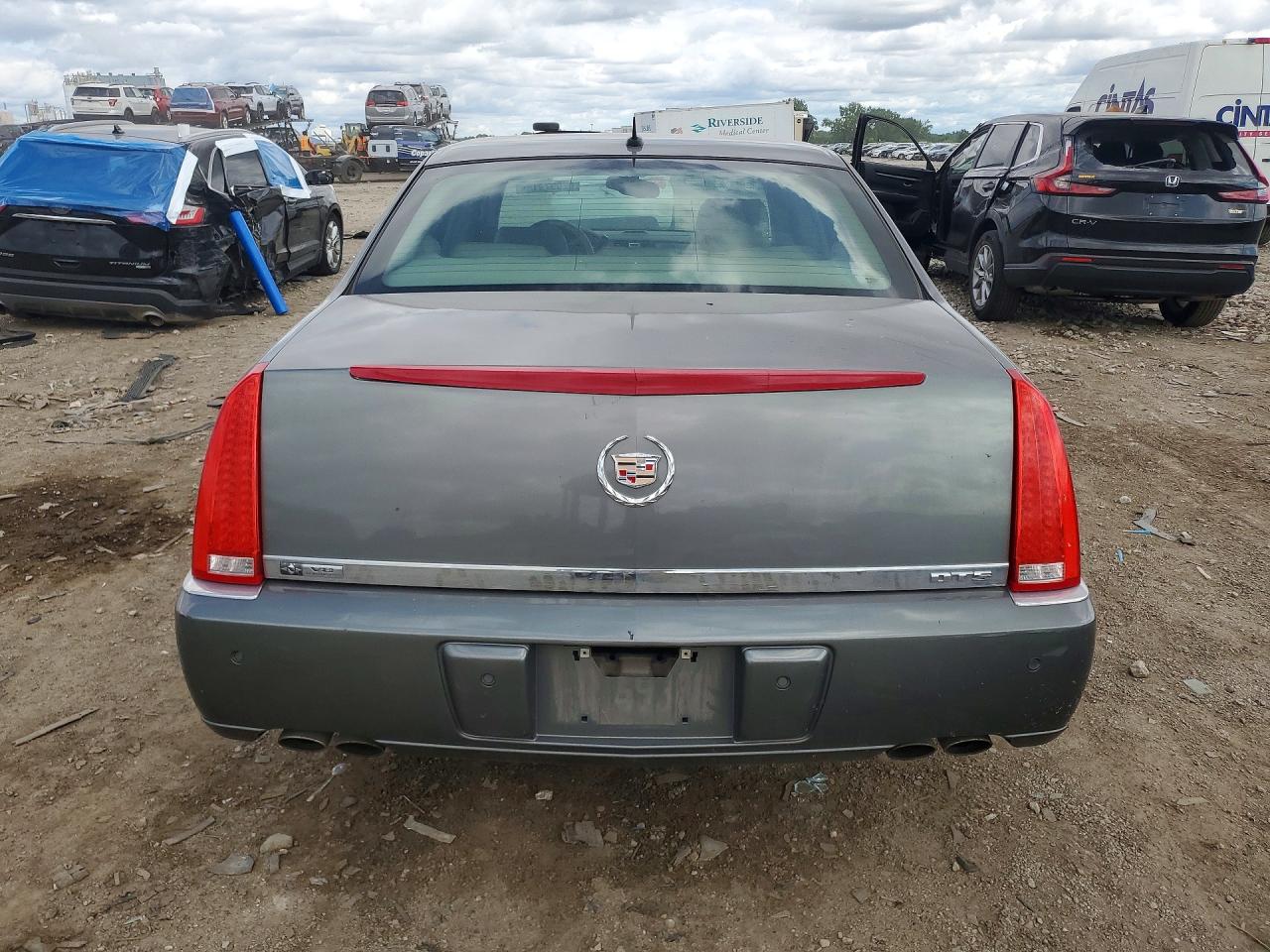2007 Cadillac Dts Gray vin: 1G6KD57Y47U182247
