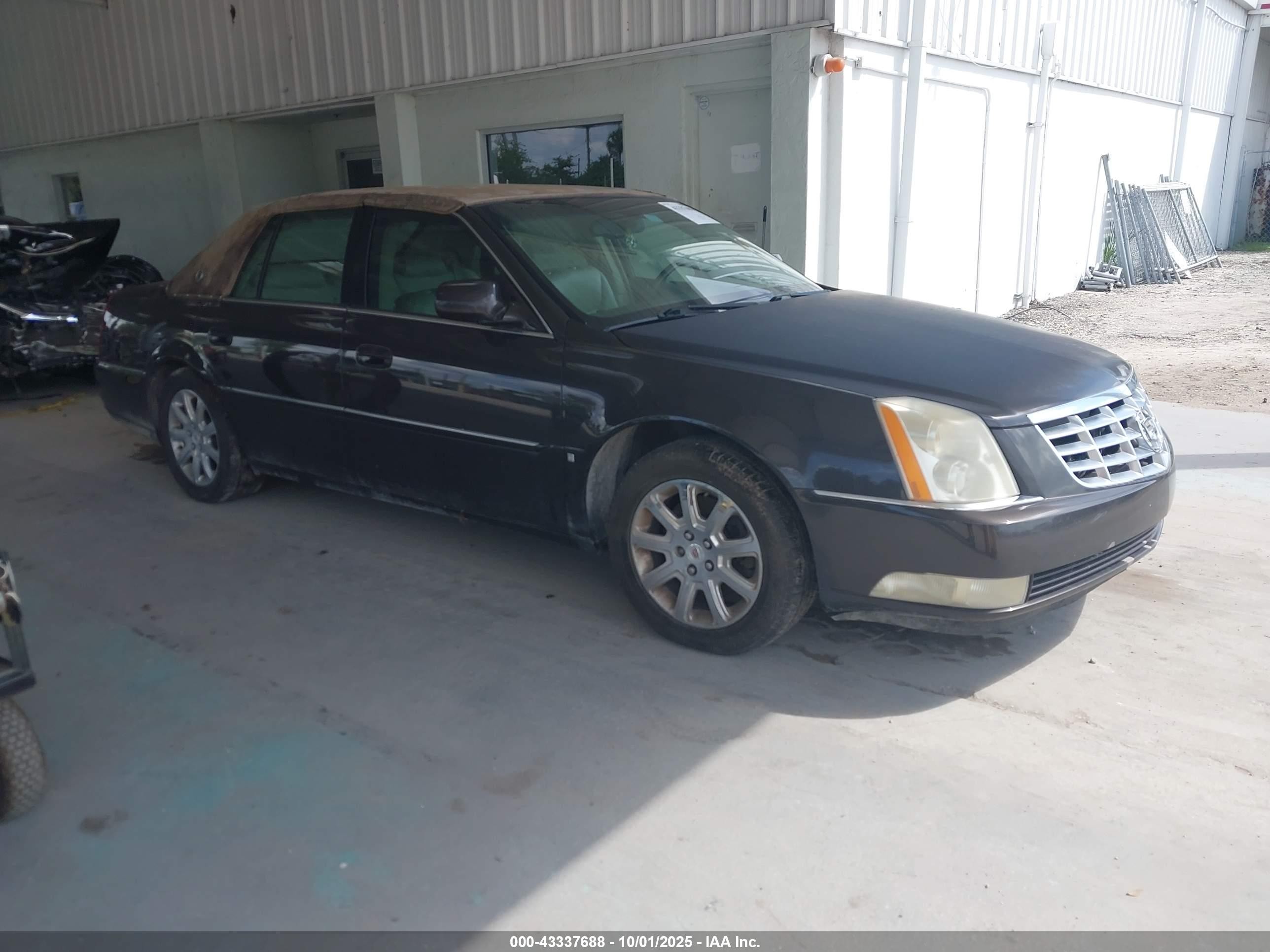 1G6KD57Y49U122004