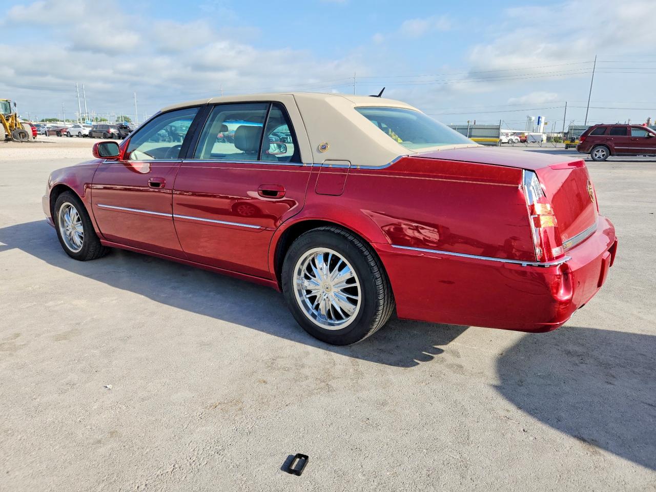 2007 Cadillac Dts Red vin: 1G6KD57Y57U114734