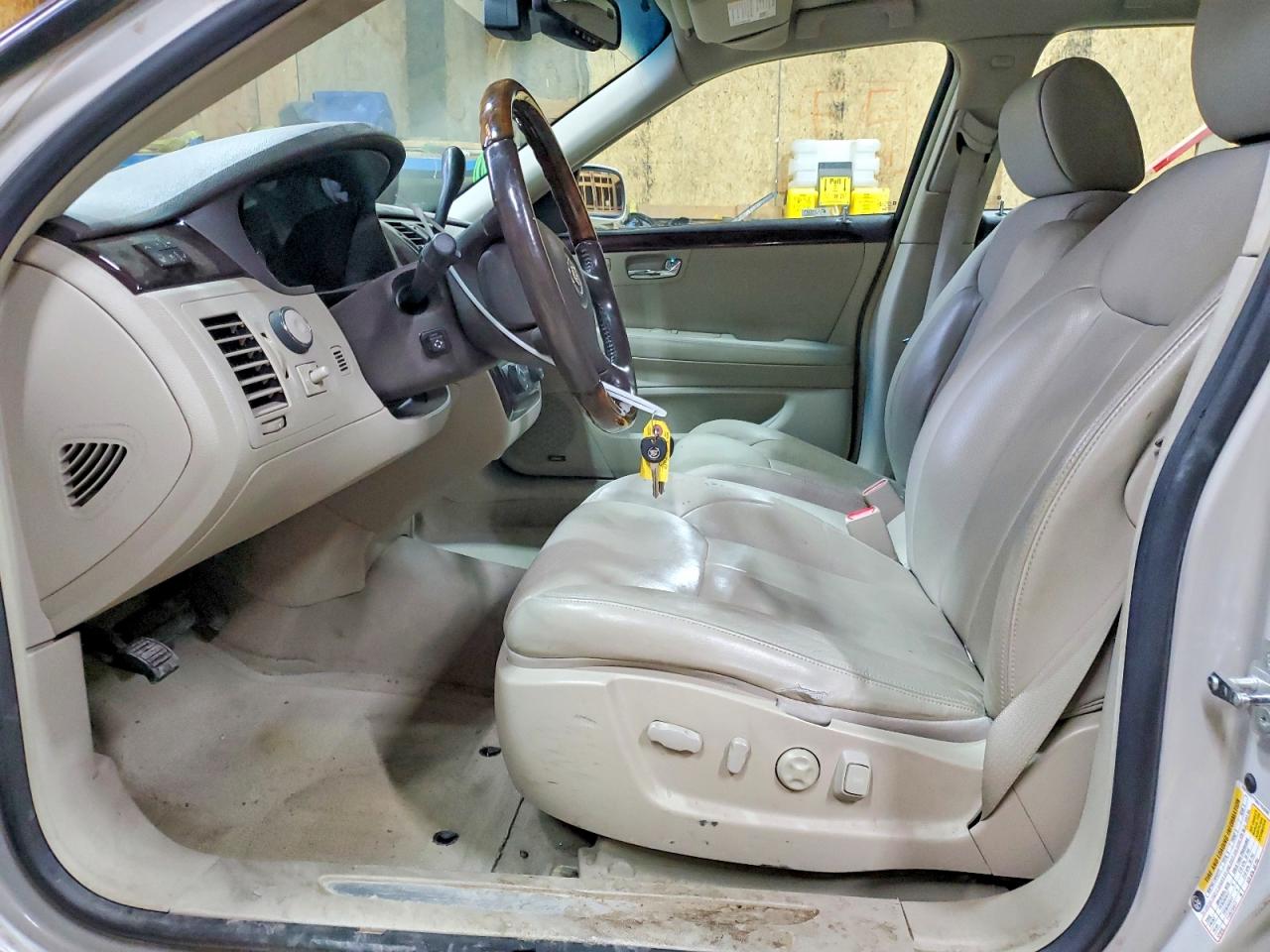 2008 Cadillac Dts Серебряный vin: 1G6KD57Y58U163286