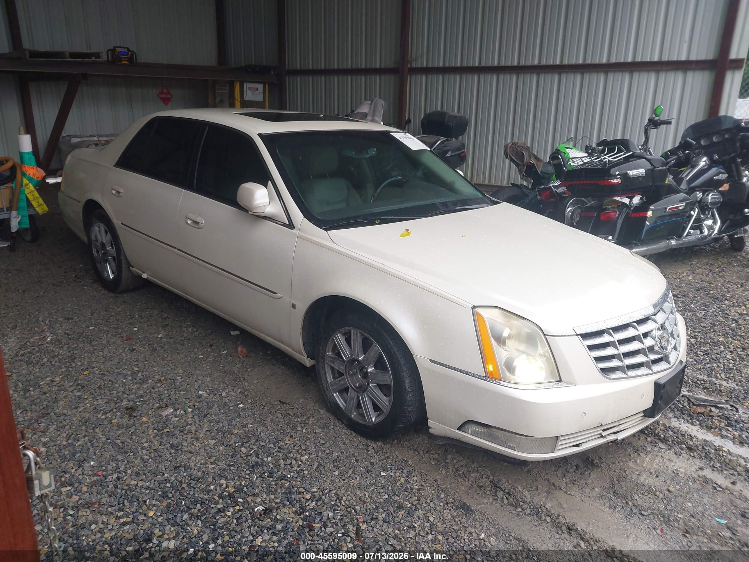 2008 Cadillac Dts 1sc White vin: 1G6KD57Y58U199317