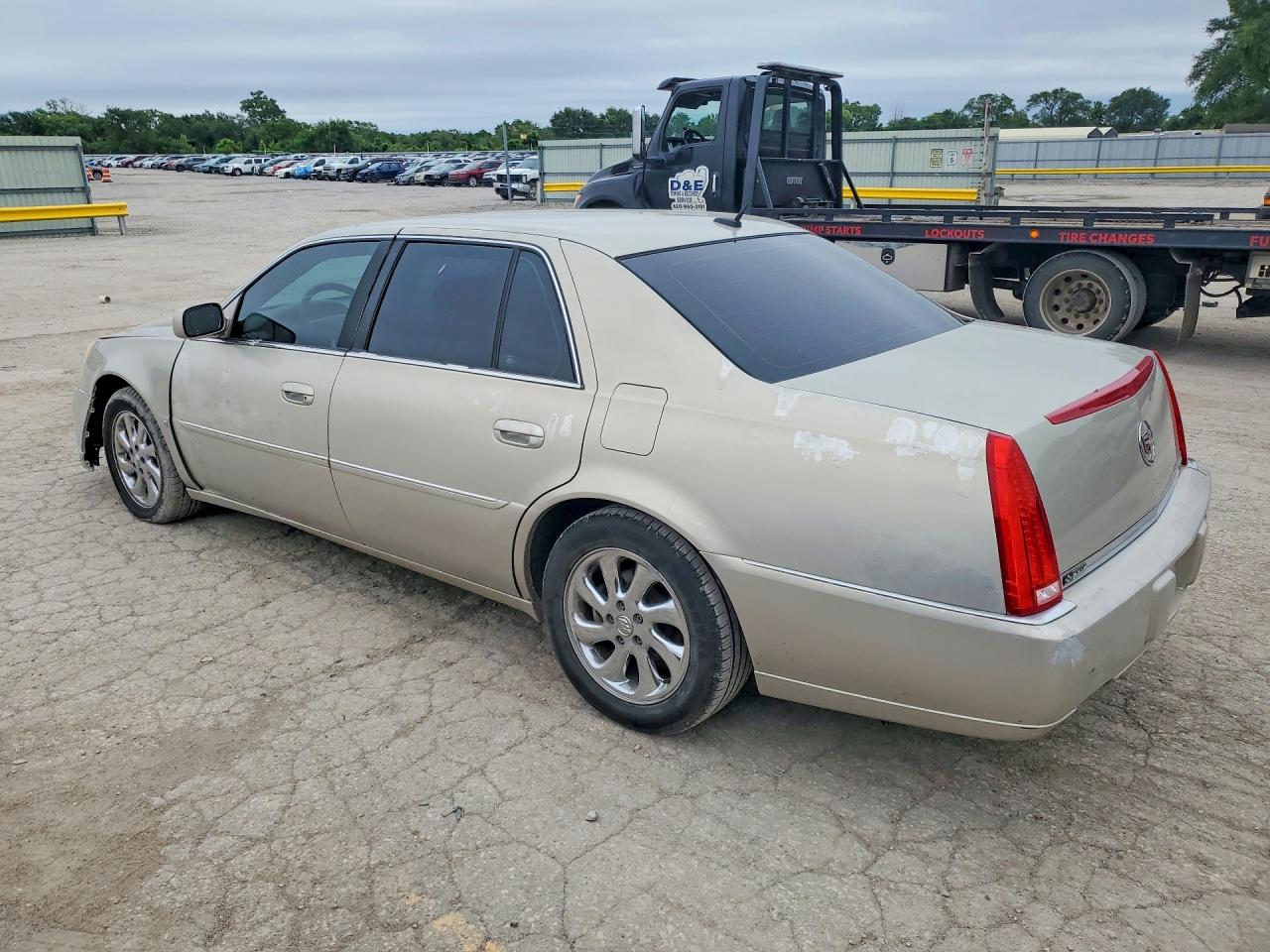 2007 Cadillac Dts Gold vin: 1G6KD57Y67U213532