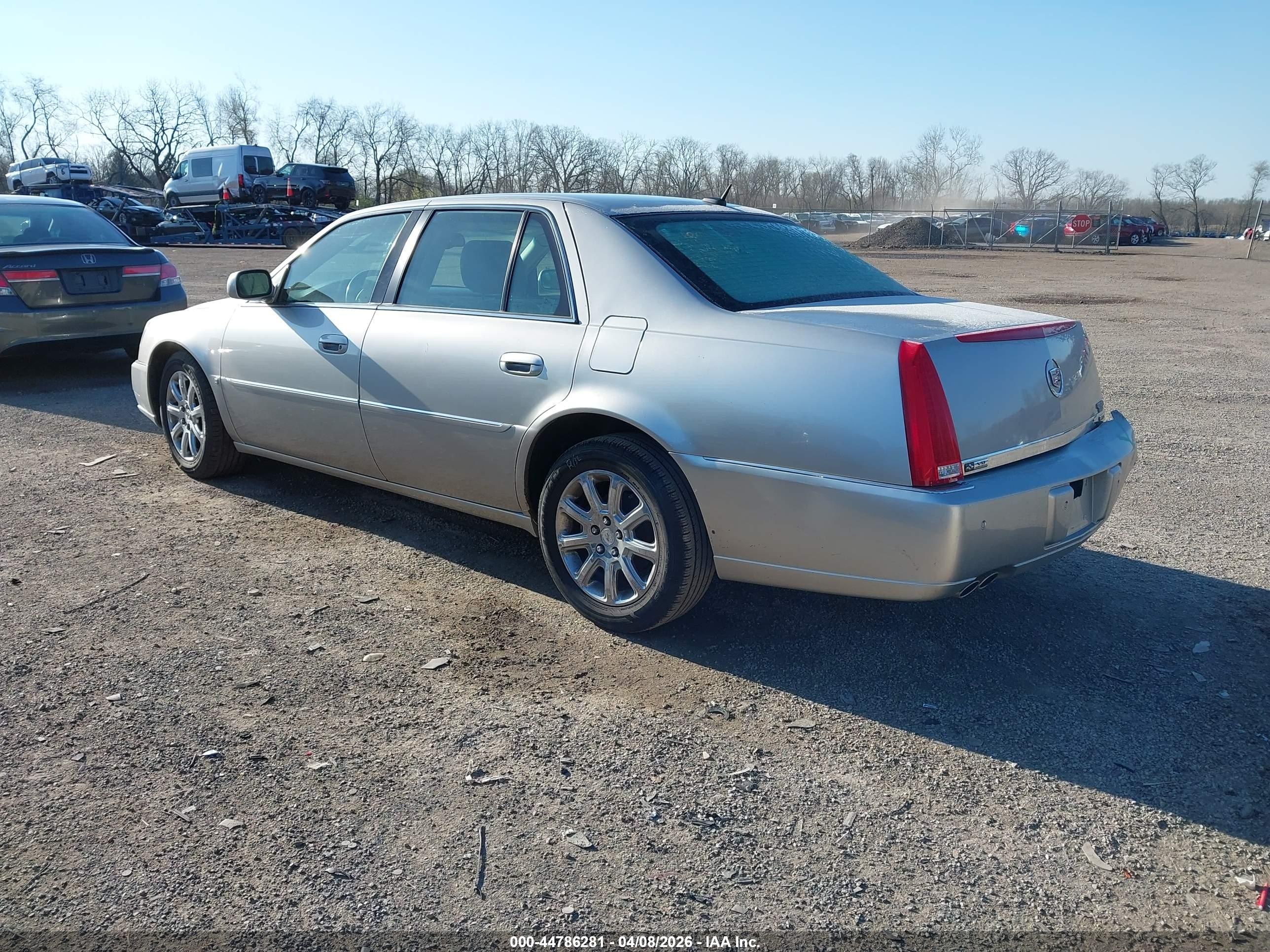 2008 Cadillac Dts 1sb Silver vin: 1G6KD57Y78U144741