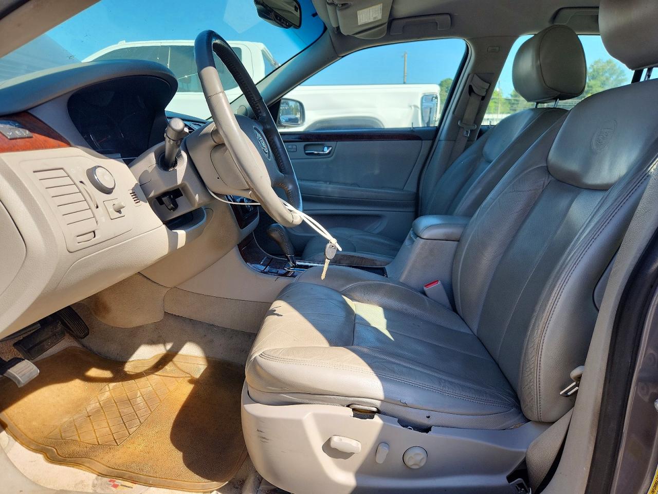 2007 Cadillac Dts Gray vin: 1G6KD57Y87U224712