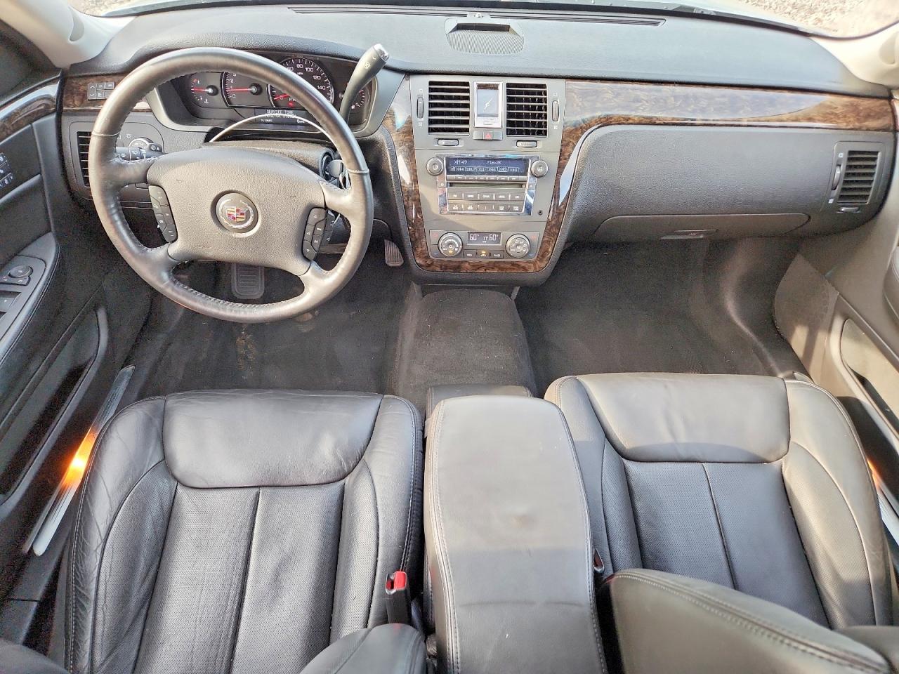2008 Cadillac Dts Серебряный vin: 1G6KD57Y88U129262