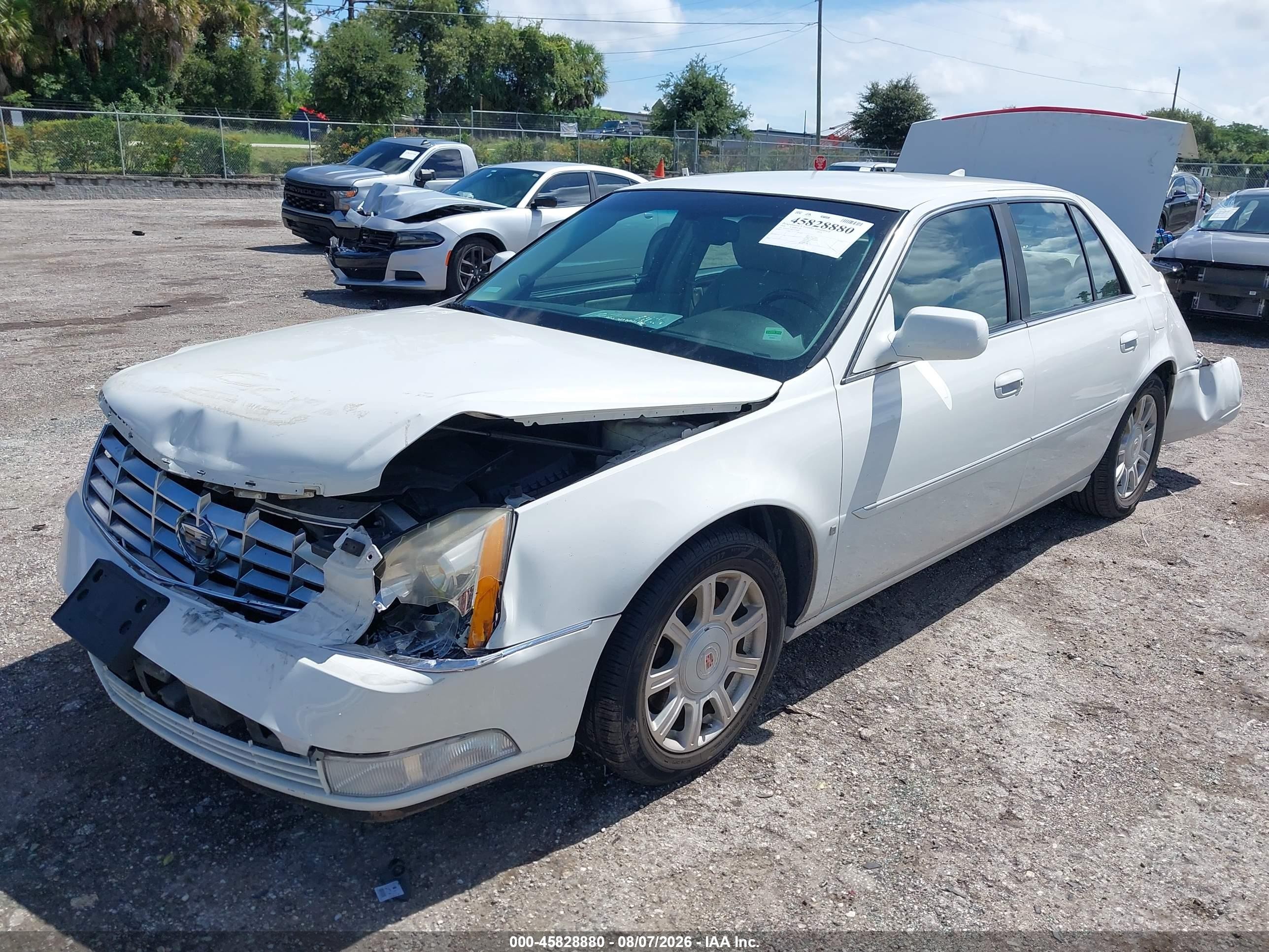 2009 Cadillac Dts 1sa Белый vin: 1G6KD57Y89U113323