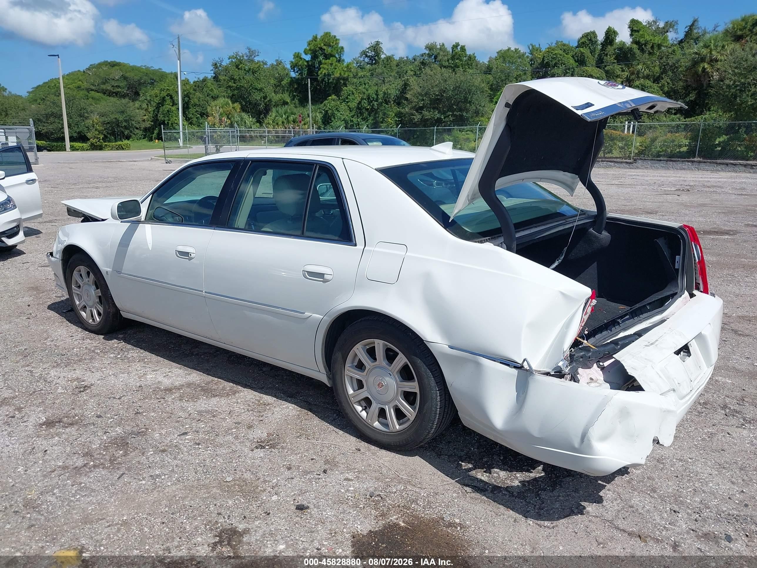2009 Cadillac Dts 1sa Белый vin: 1G6KD57Y89U113323
