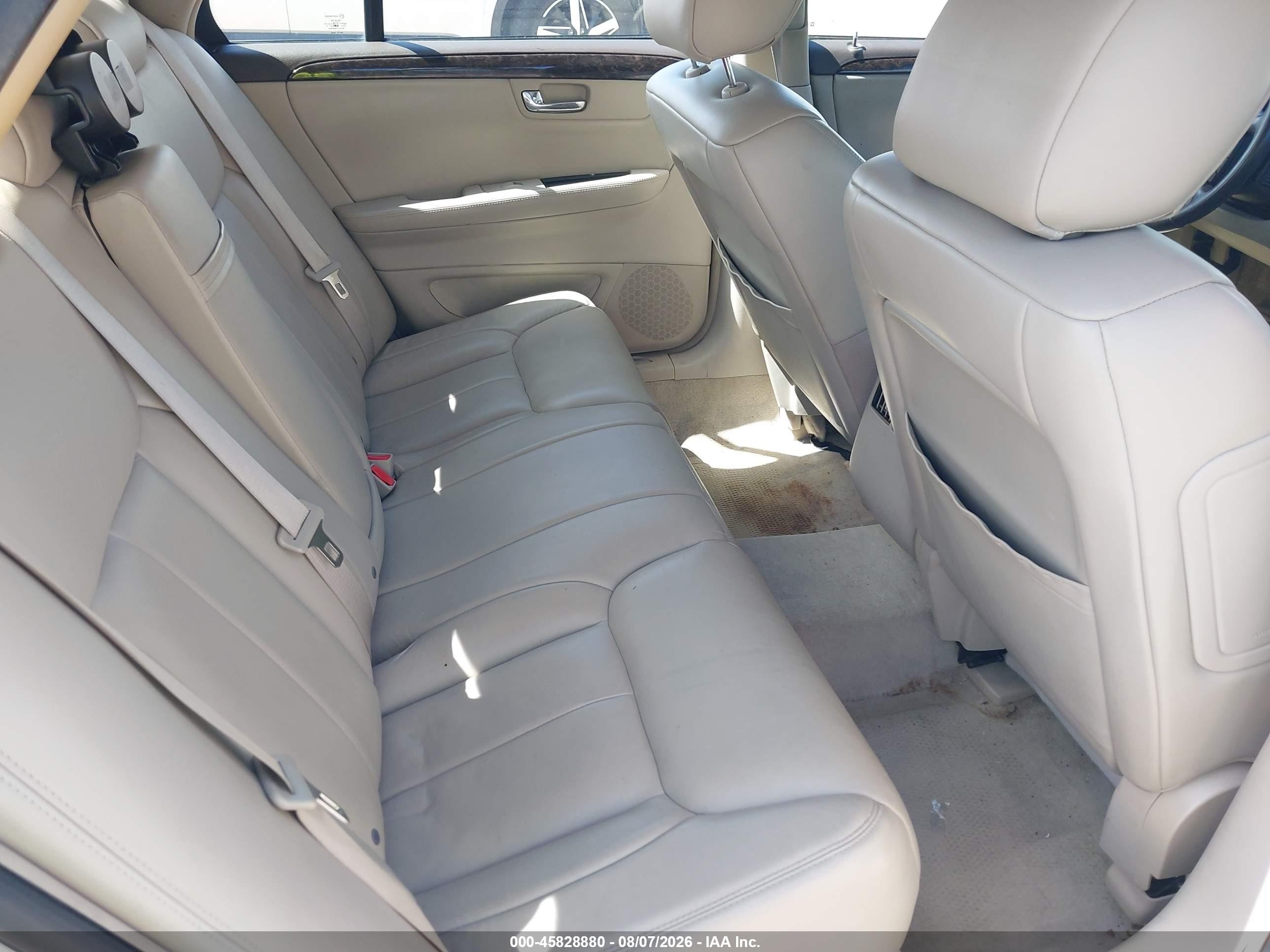 2009 Cadillac Dts 1sa Белый vin: 1G6KD57Y89U113323