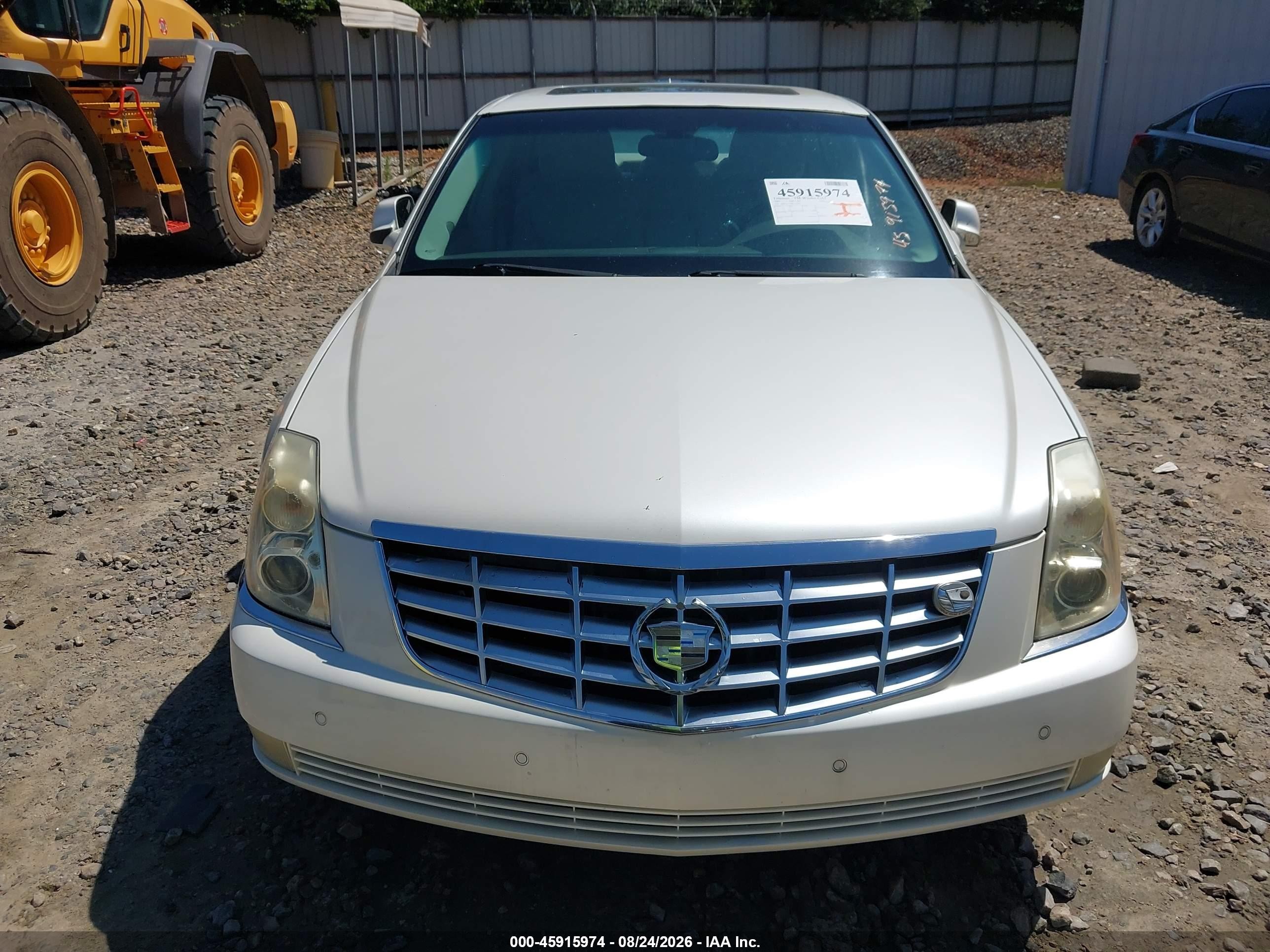 2009 Cadillac Dts 1sb White vin: 1G6KD57Y89U136343