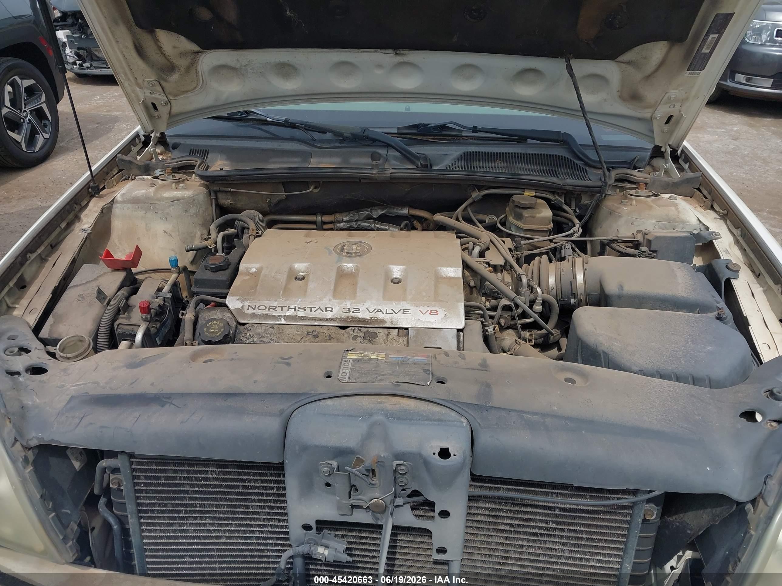 2000 Cadillac Deville Standard White vin: 1G6KD57Y8YU330529