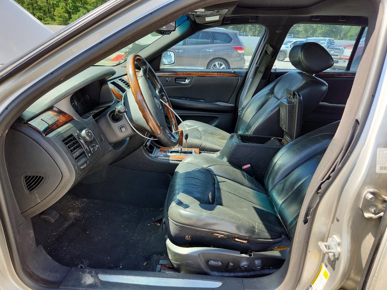 2007 Cadillac Dts Silver vin: 1G6KD57Y97U157988