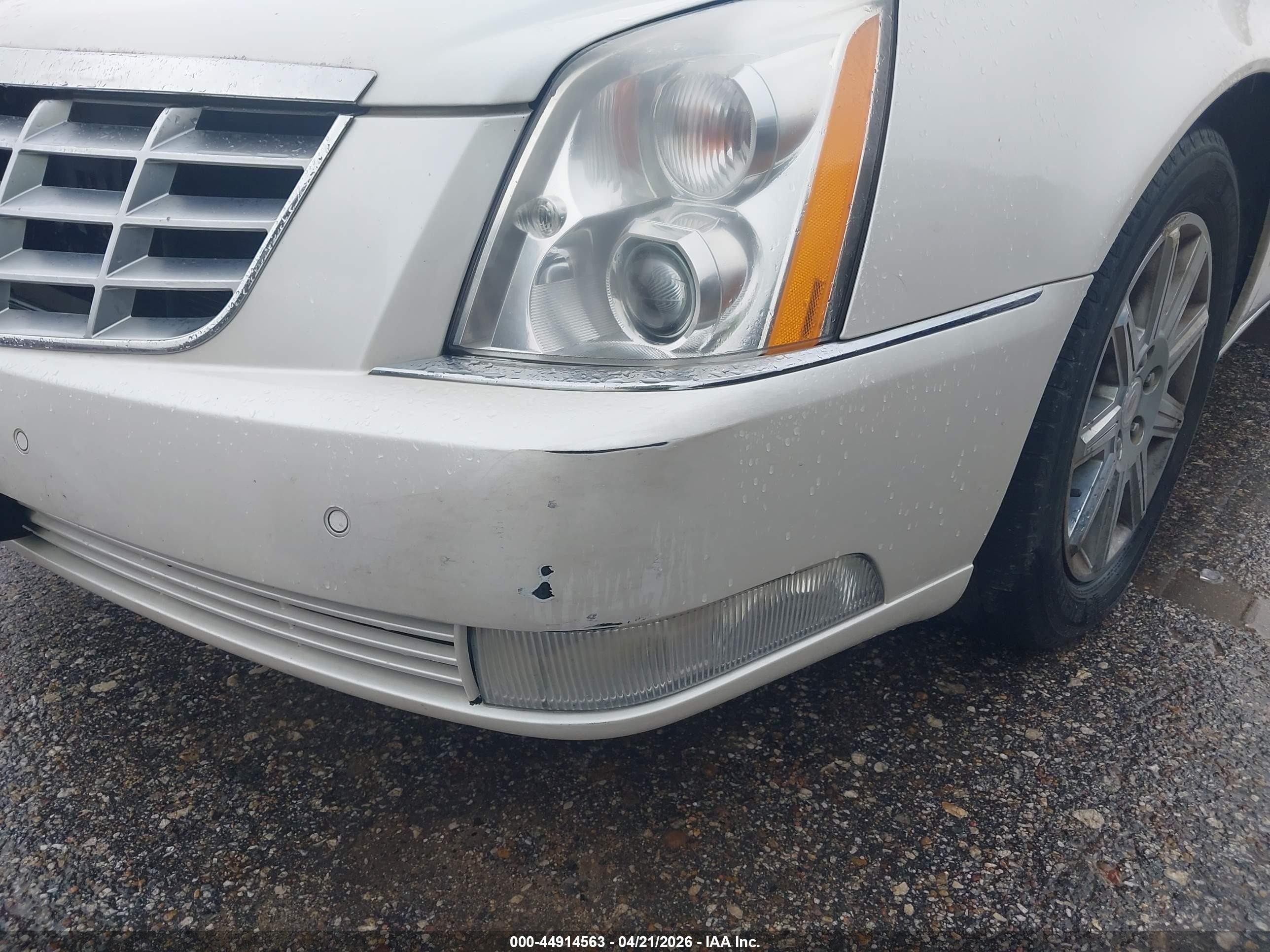 2009 Cadillac Dts 1sd Белый vin: 1G6KD57Y99U147917