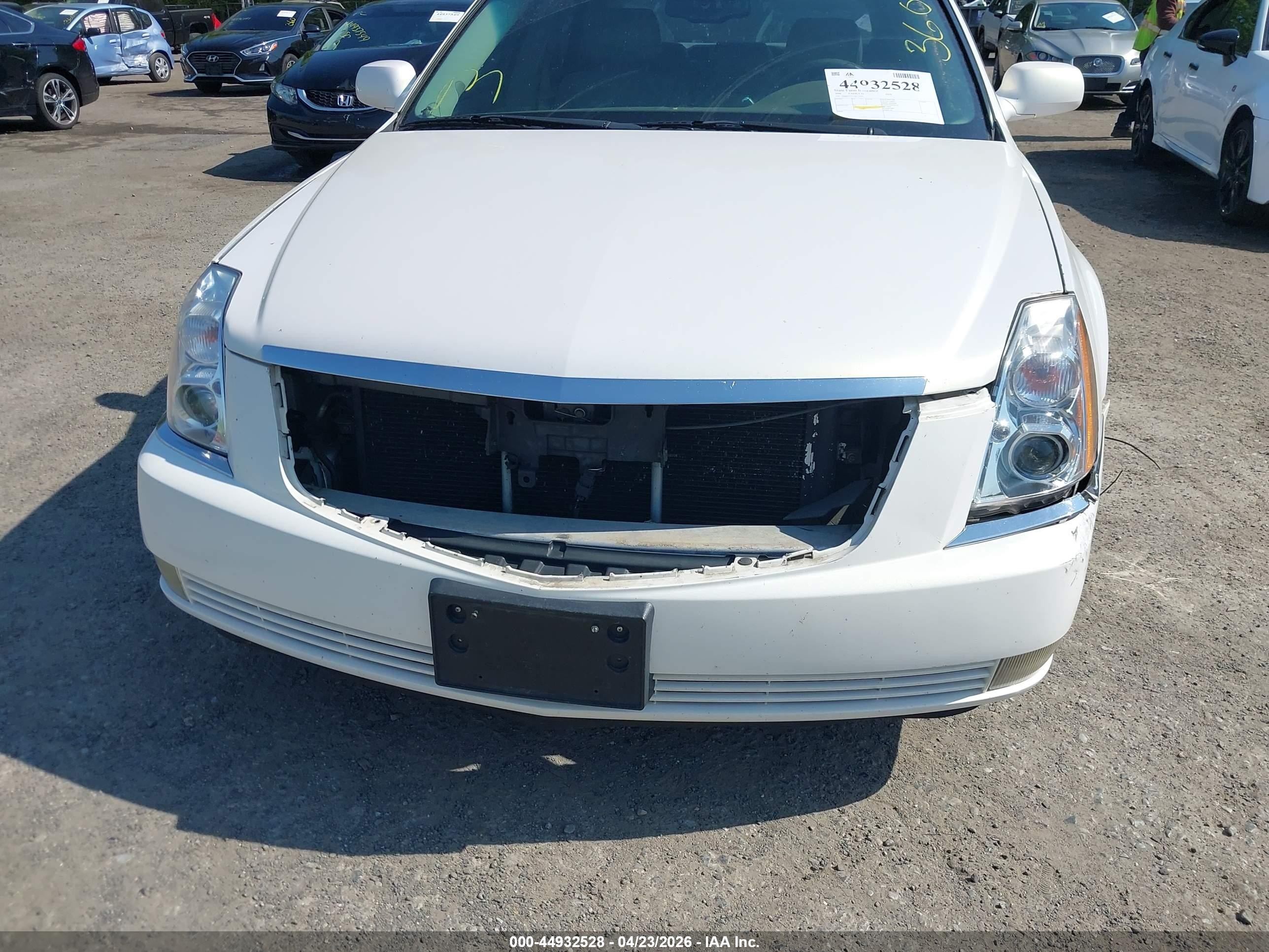 2006 Cadillac Dts Standard White vin: 1G6KD57YX6U229912