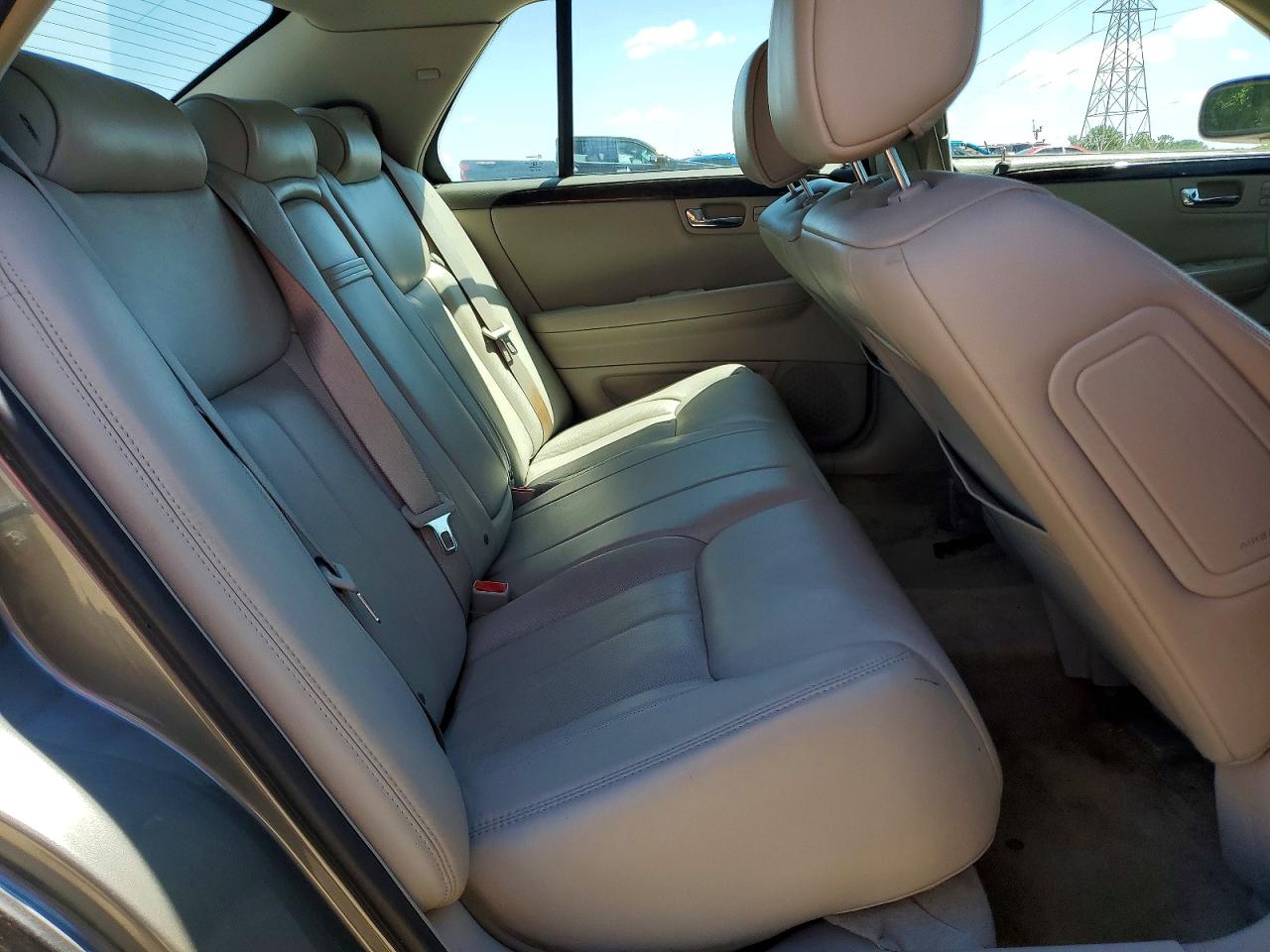 2008 Cadillac Dts Gray vin: 1G6KD57YX8U150176
