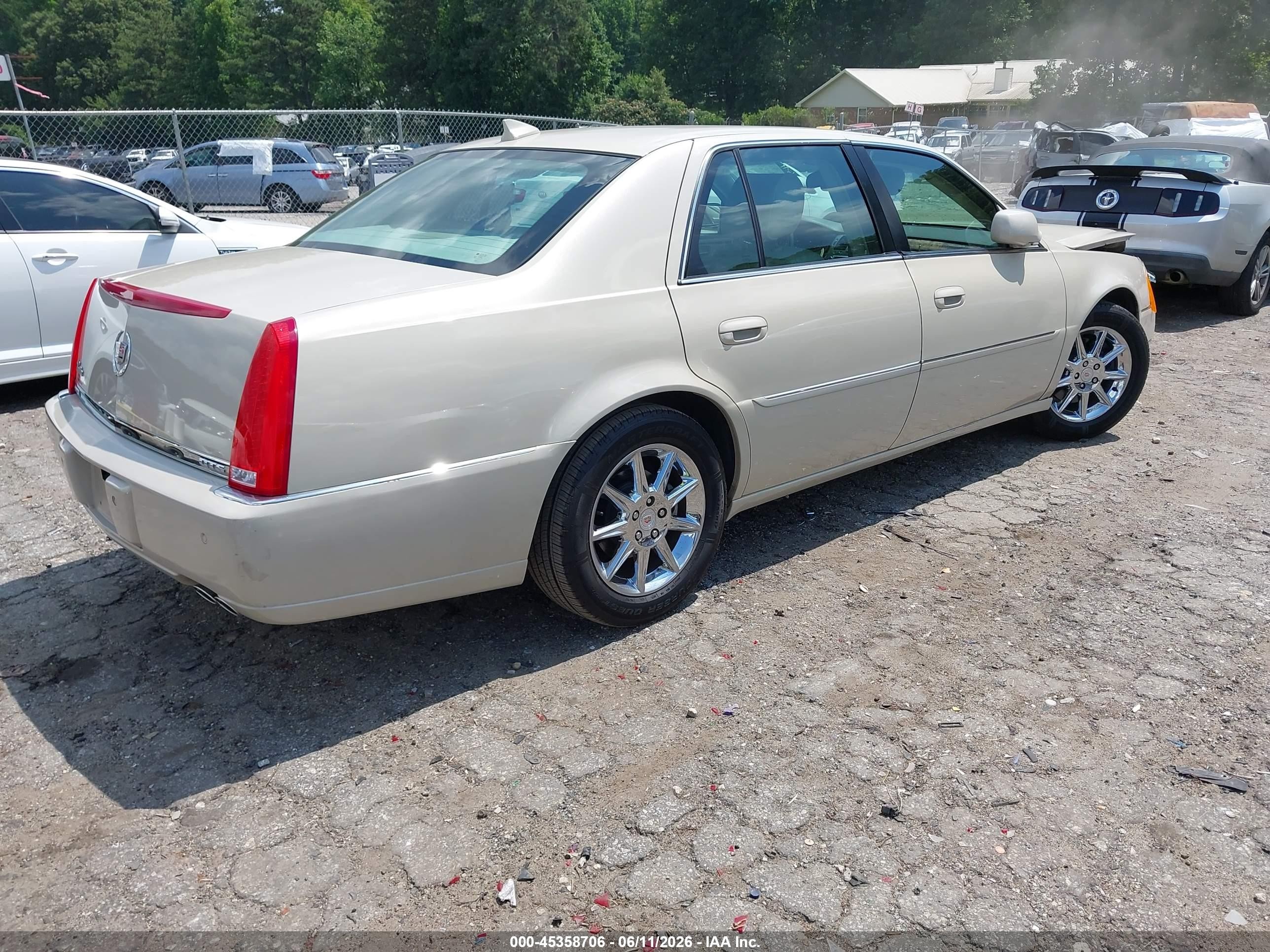 2010 Cadillac Dts 1sc Tan vin: 1G6KD5EY4AU130434