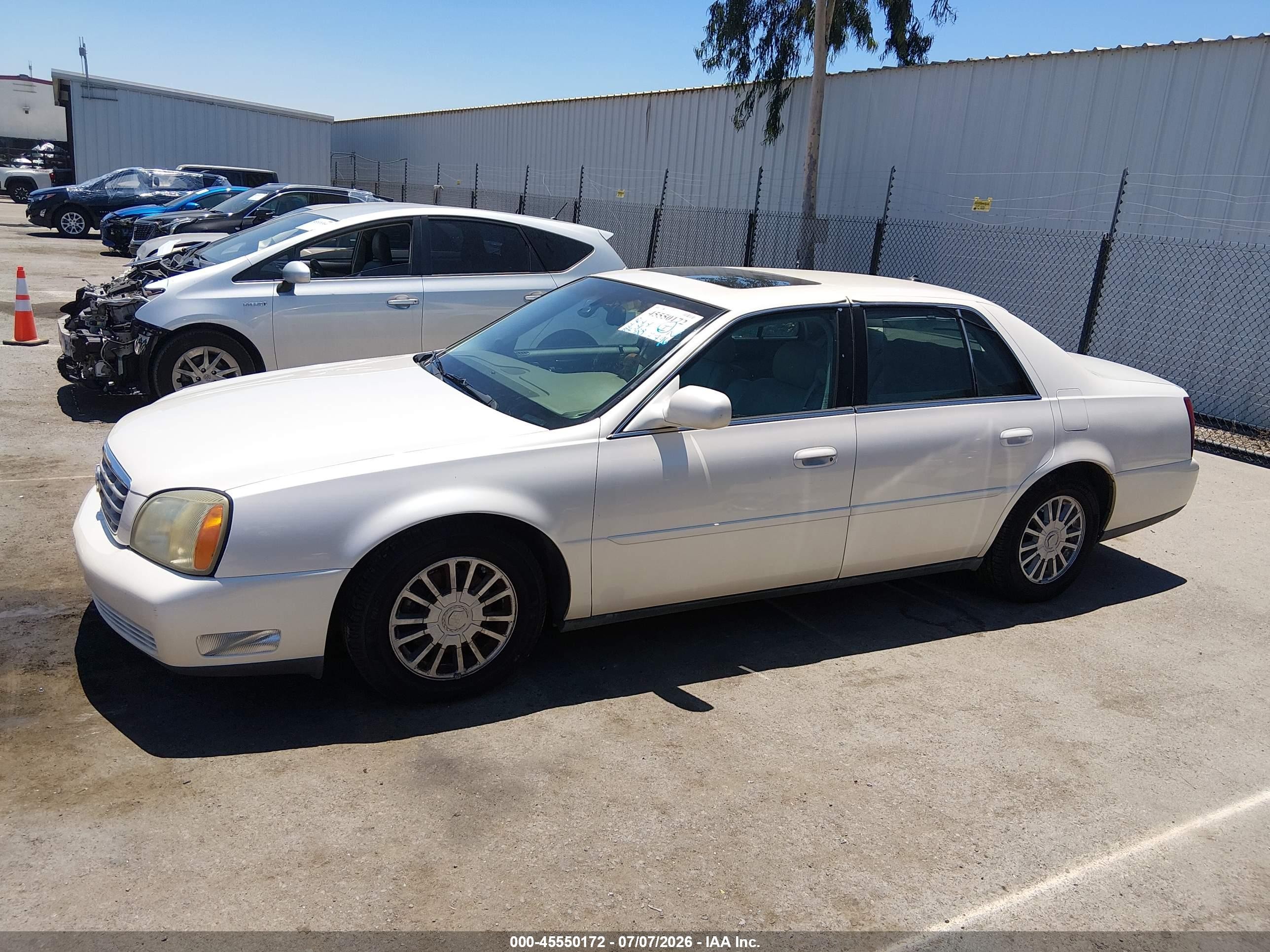 2003 Cadillac Deville Dhs Cream vin: 1G6KE54Y13U217855