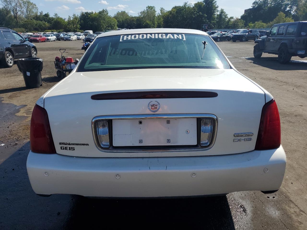 2003 Cadillac Deville Dhs Белый vin: 1G6KE54Y83U184398
